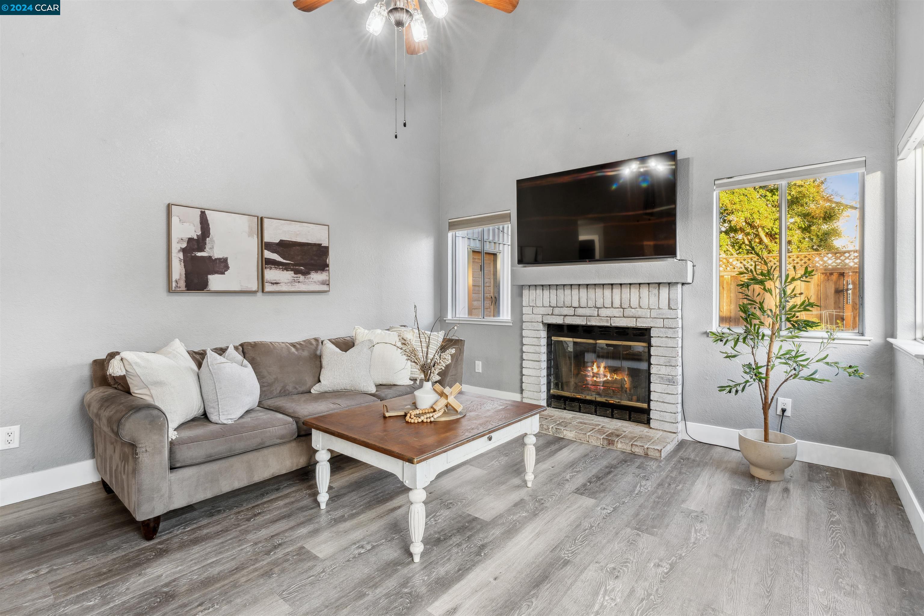 22 Korbel Ct