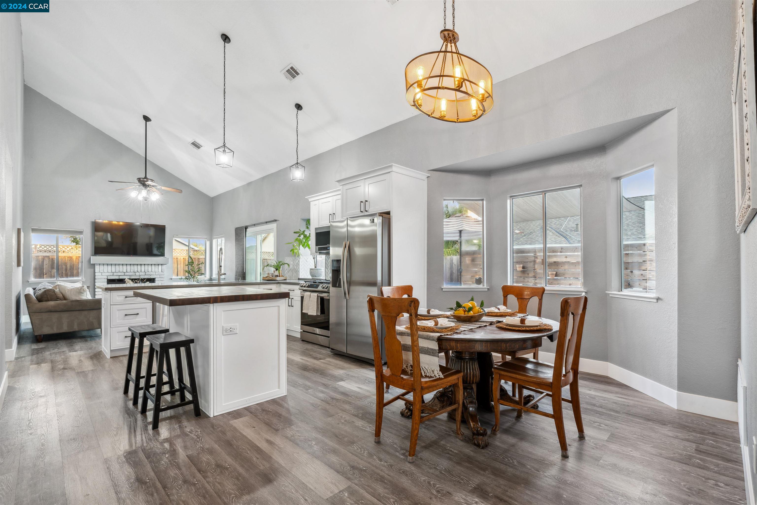 22 Korbel Ct