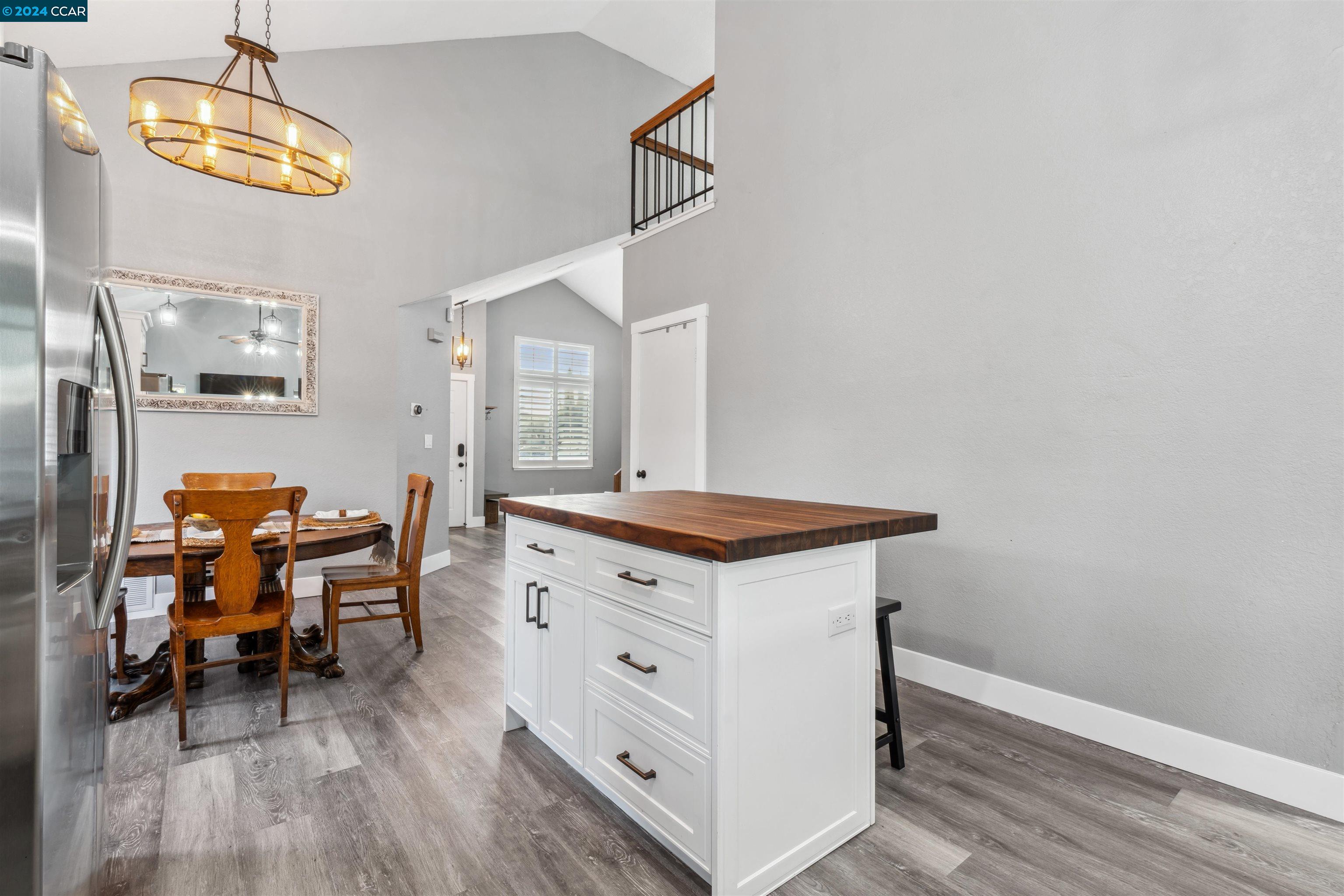 22 Korbel Ct
