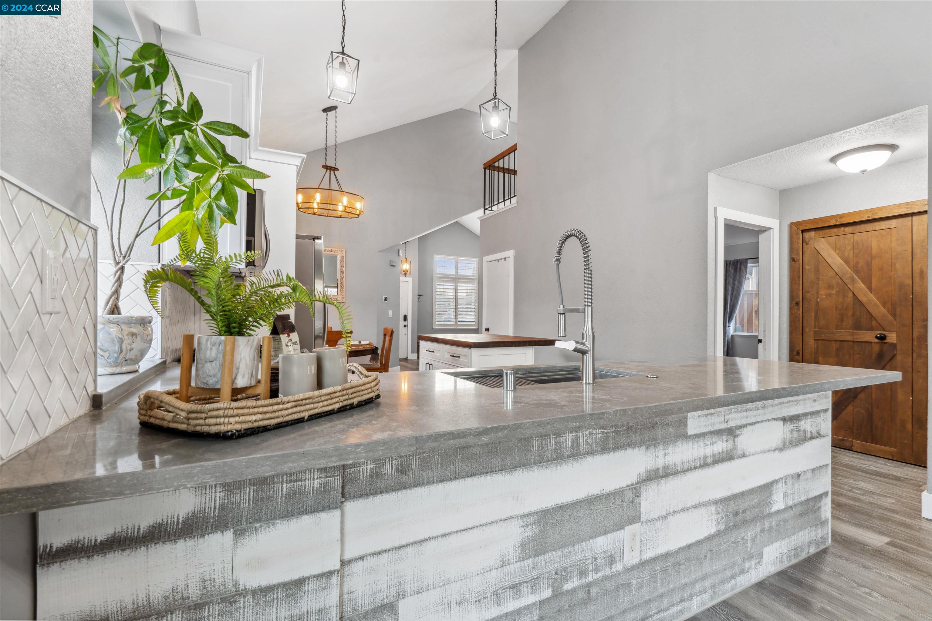 22 Korbel Ct