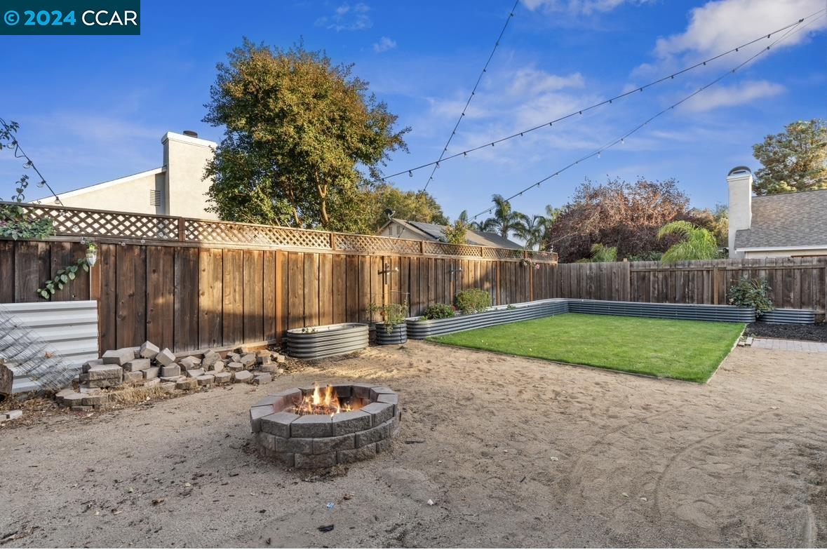 22 Korbel Ct