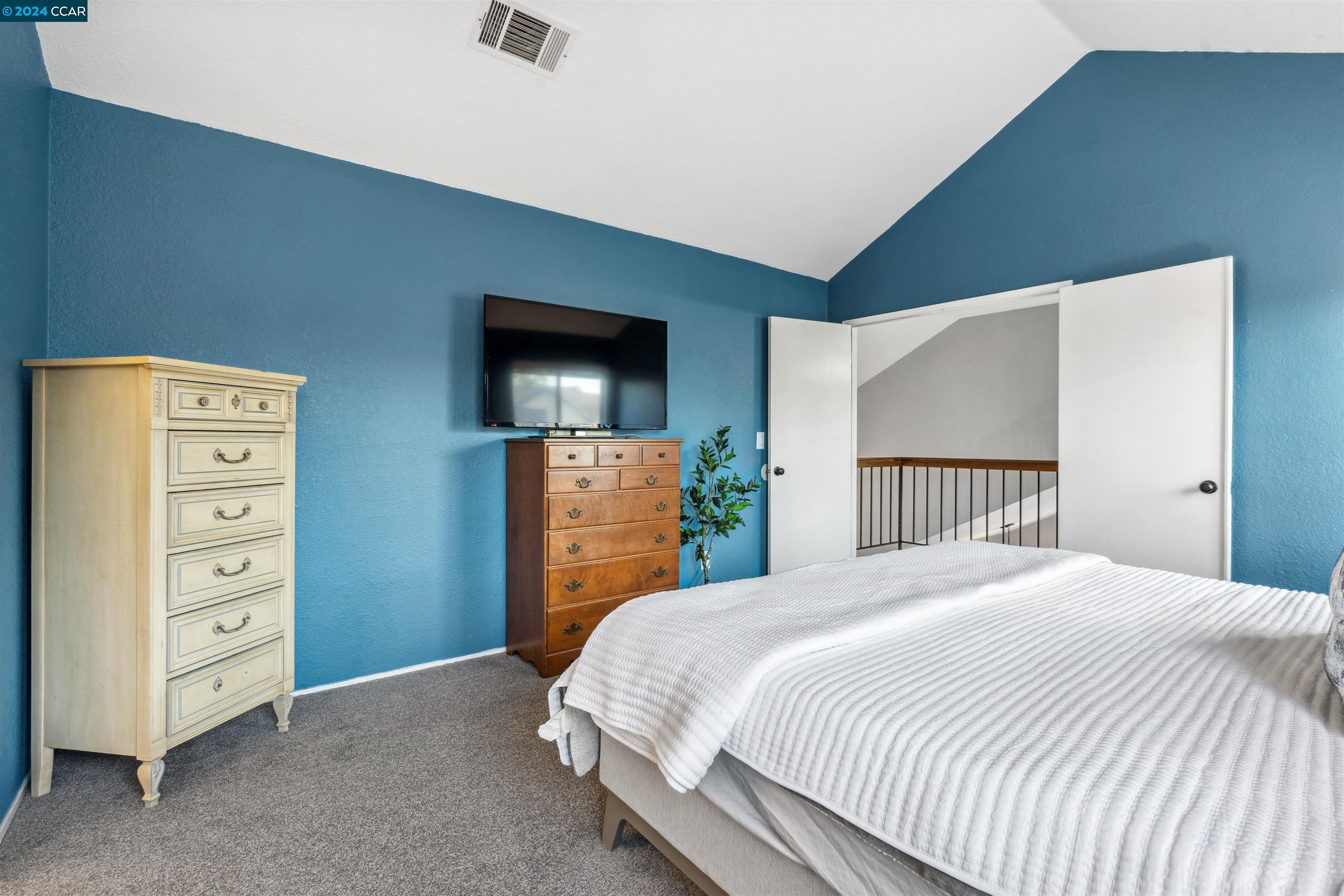 22 Korbel Ct