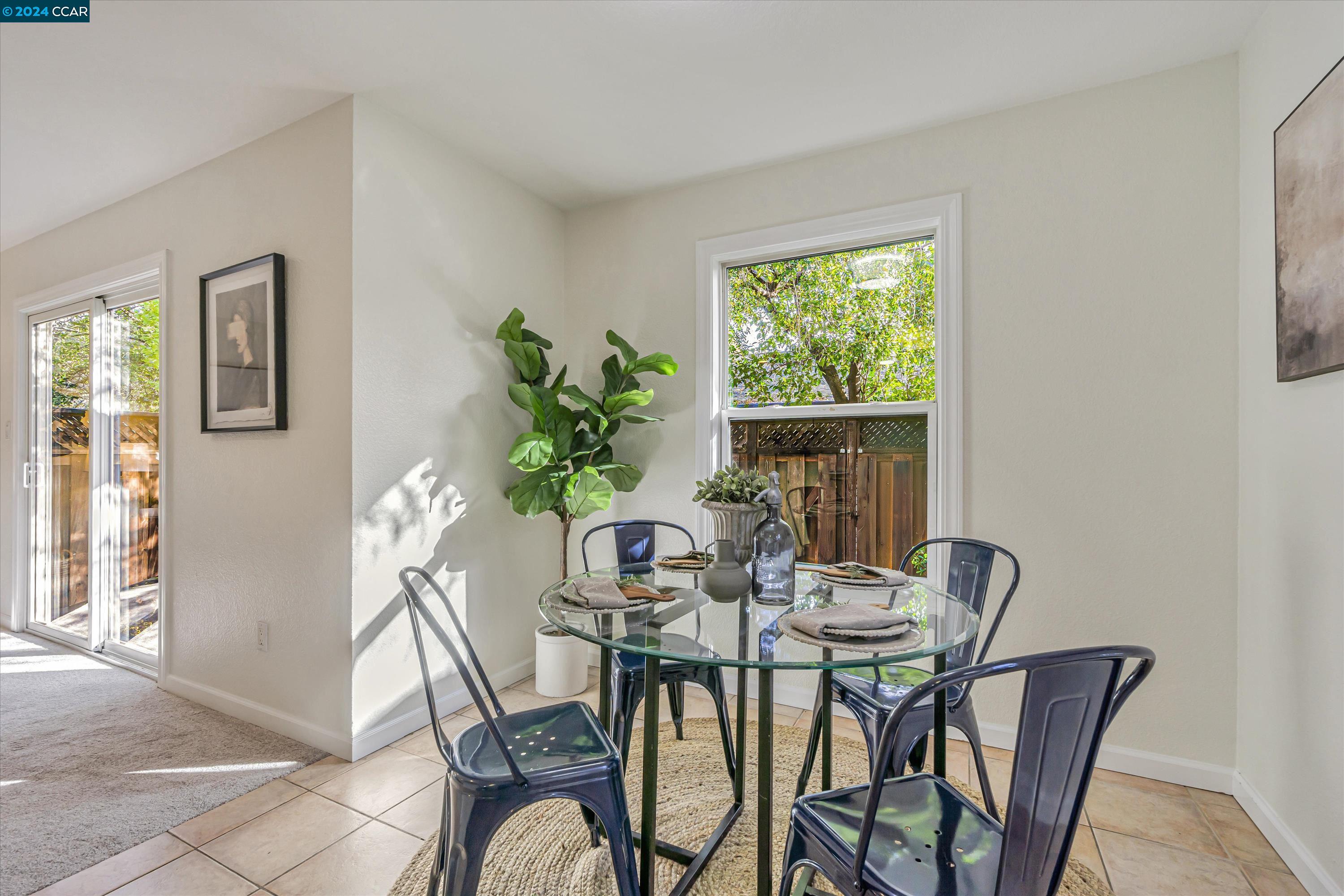 452 Holiday Hills Dr