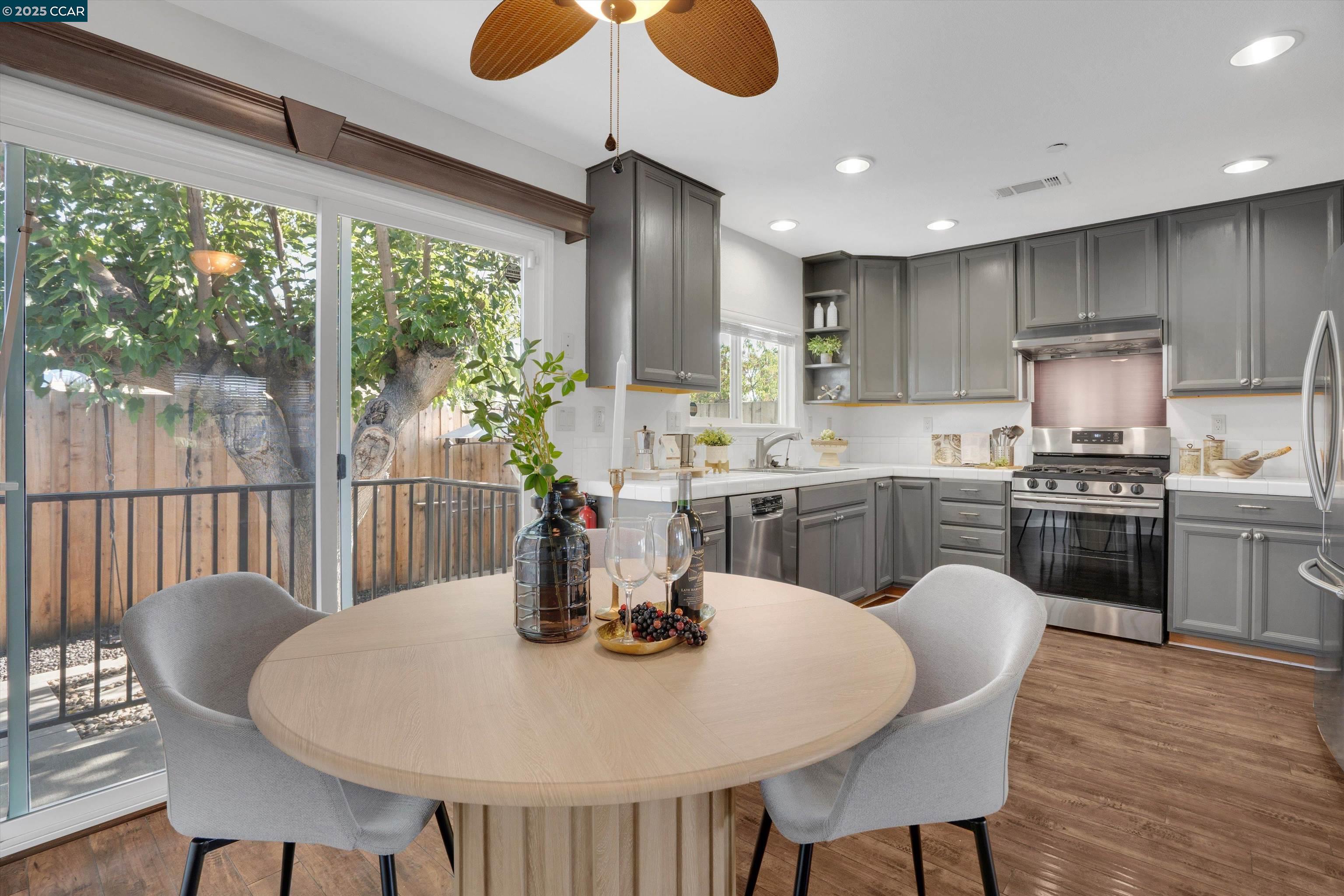 6911 Brentwood Blvd