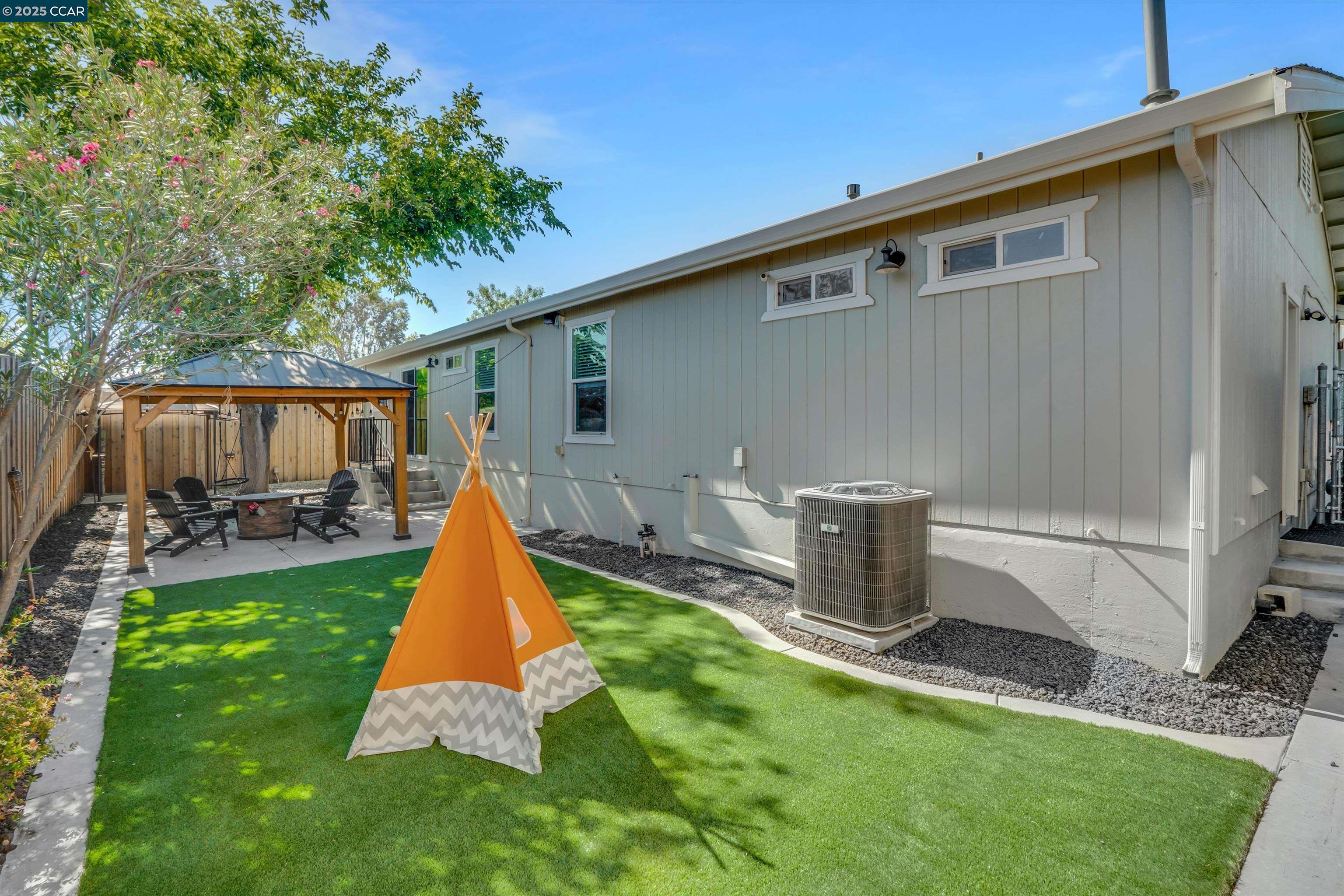6911 Brentwood Blvd