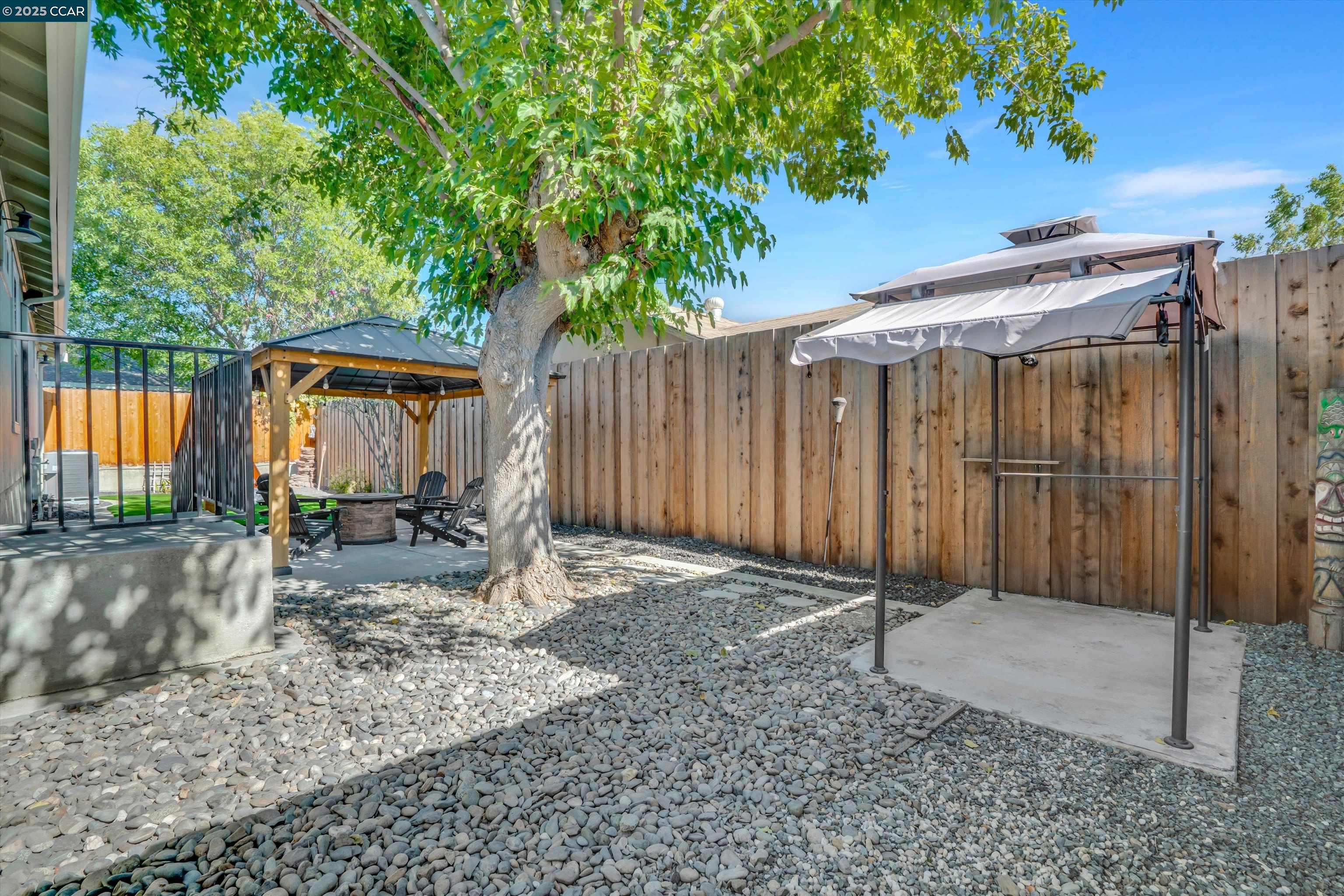 6911 Brentwood Blvd