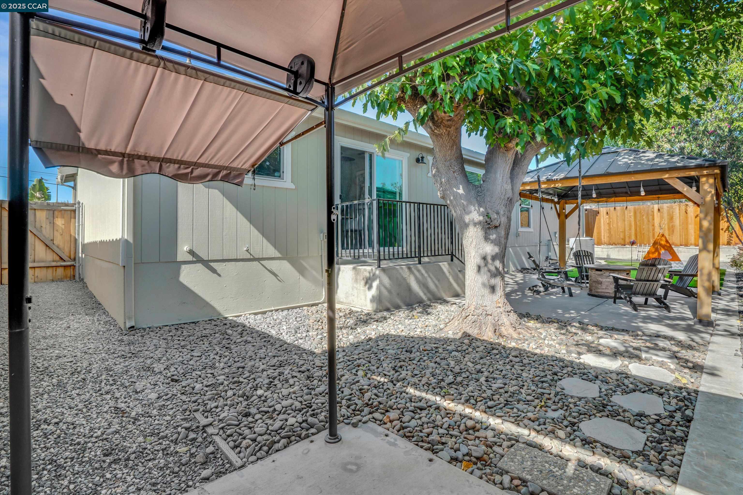 6911 Brentwood Blvd