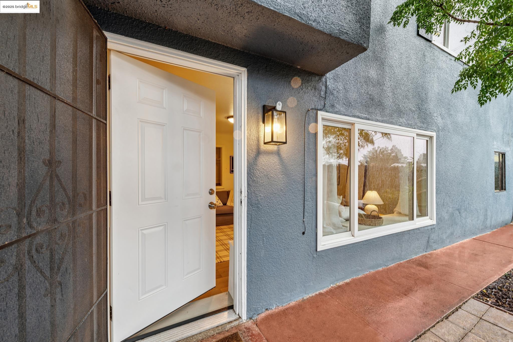 4125 Kuhnle Ave, Oakland
