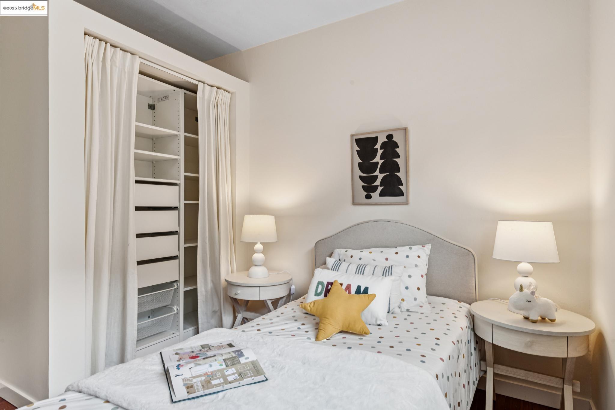 4125 Kuhnle Ave, Oakland