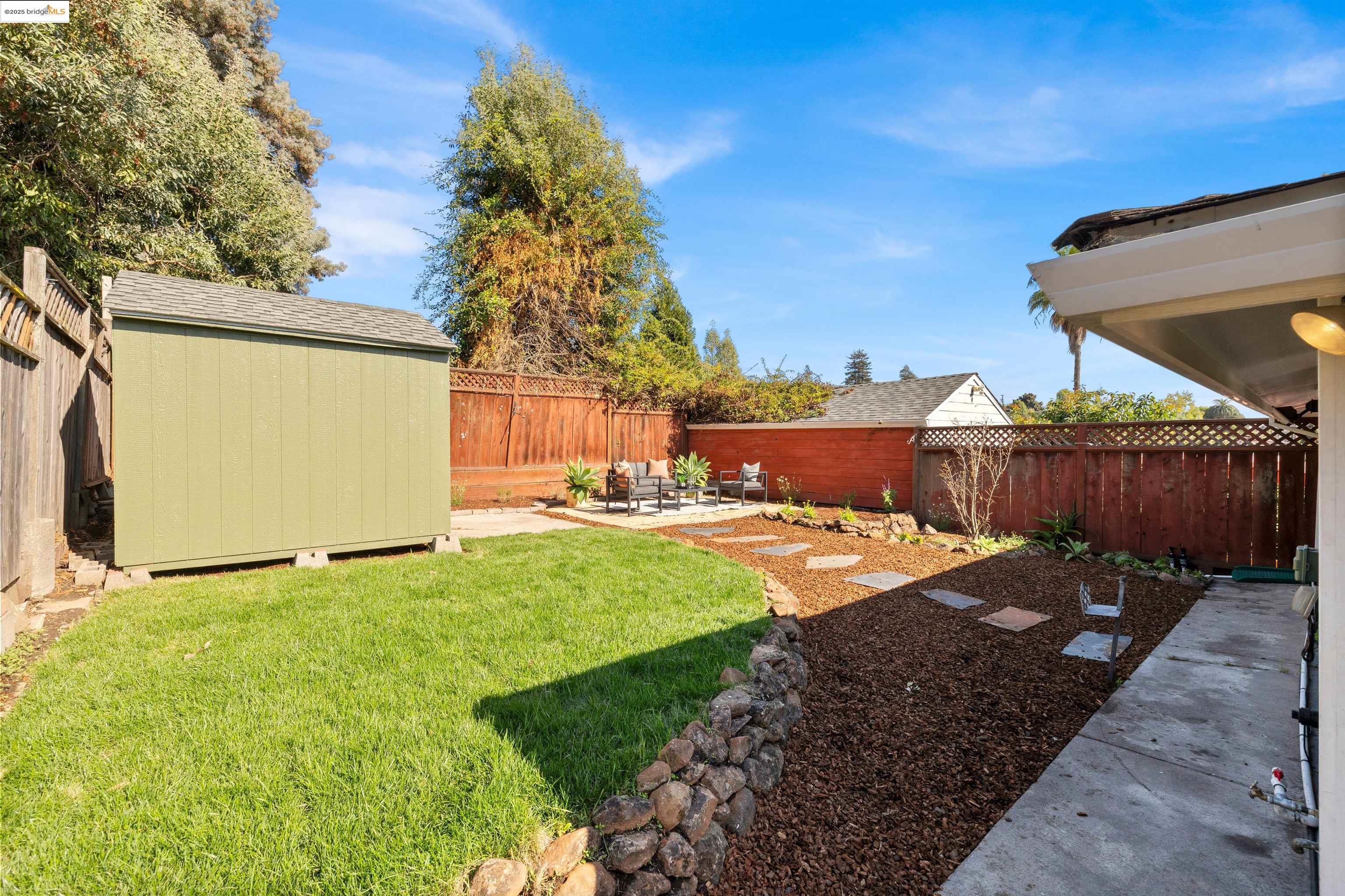 4118 Aqua Vista St, Oakland