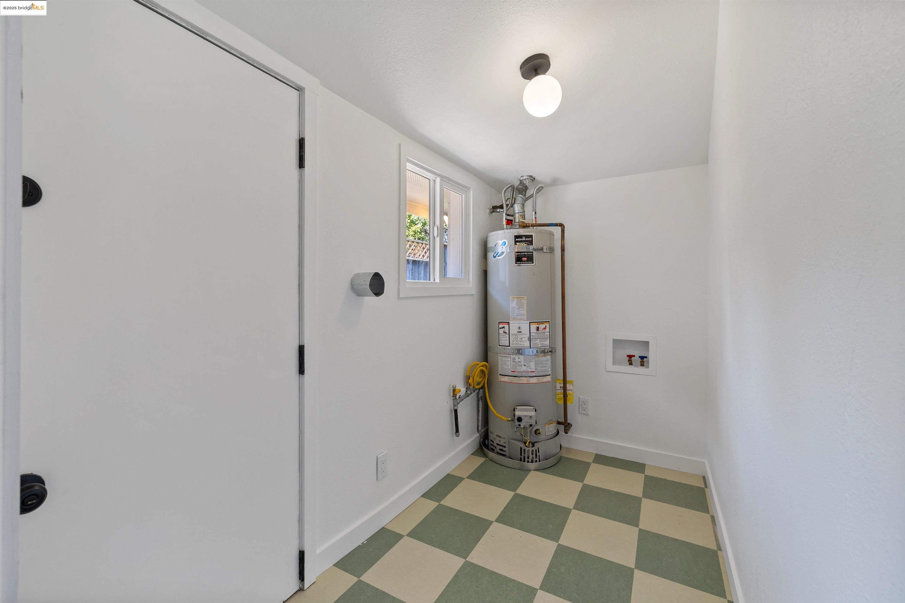 4118 Aqua Vista St, Oakland