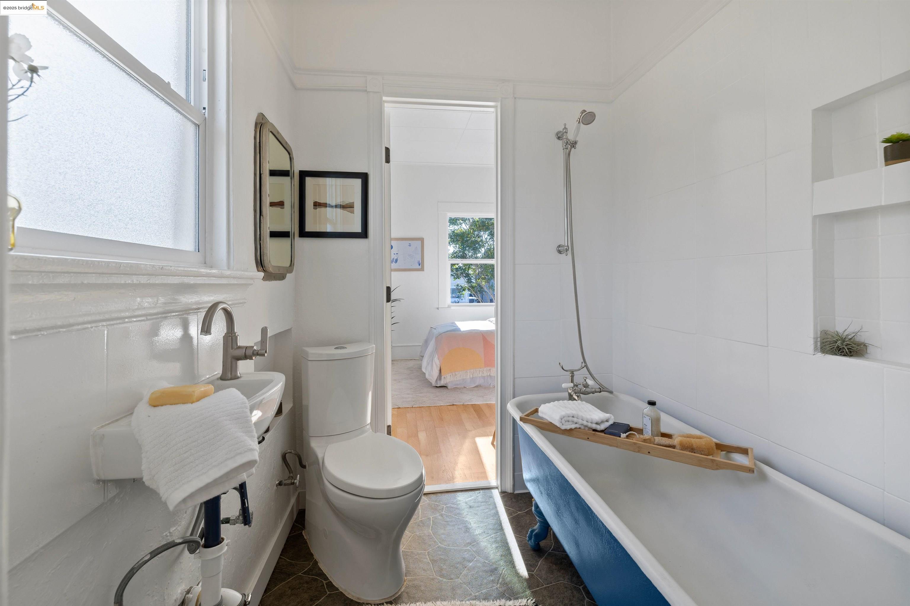 4118 Aqua Vista St, Oakland