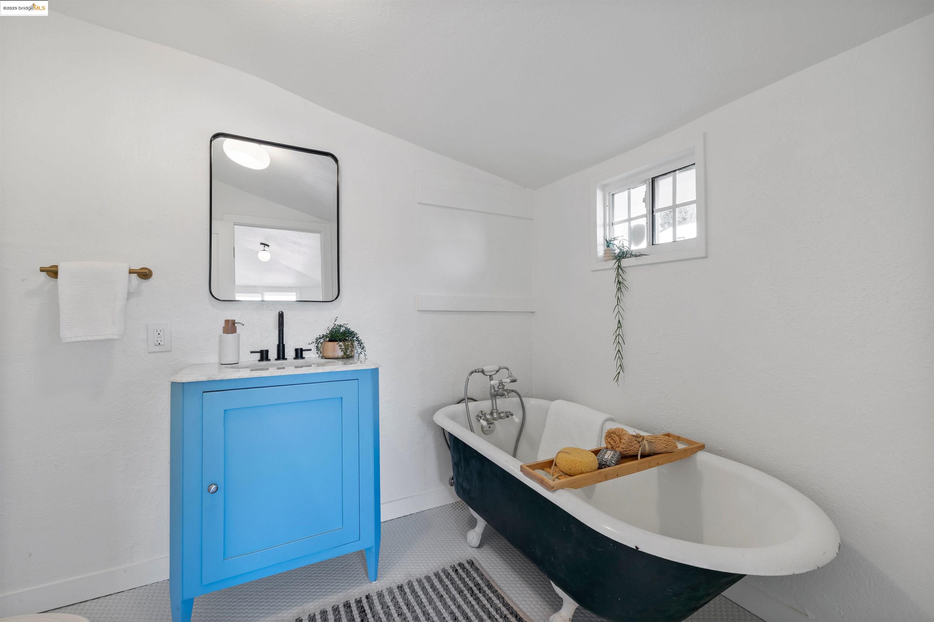 4118 Aqua Vista St, Oakland