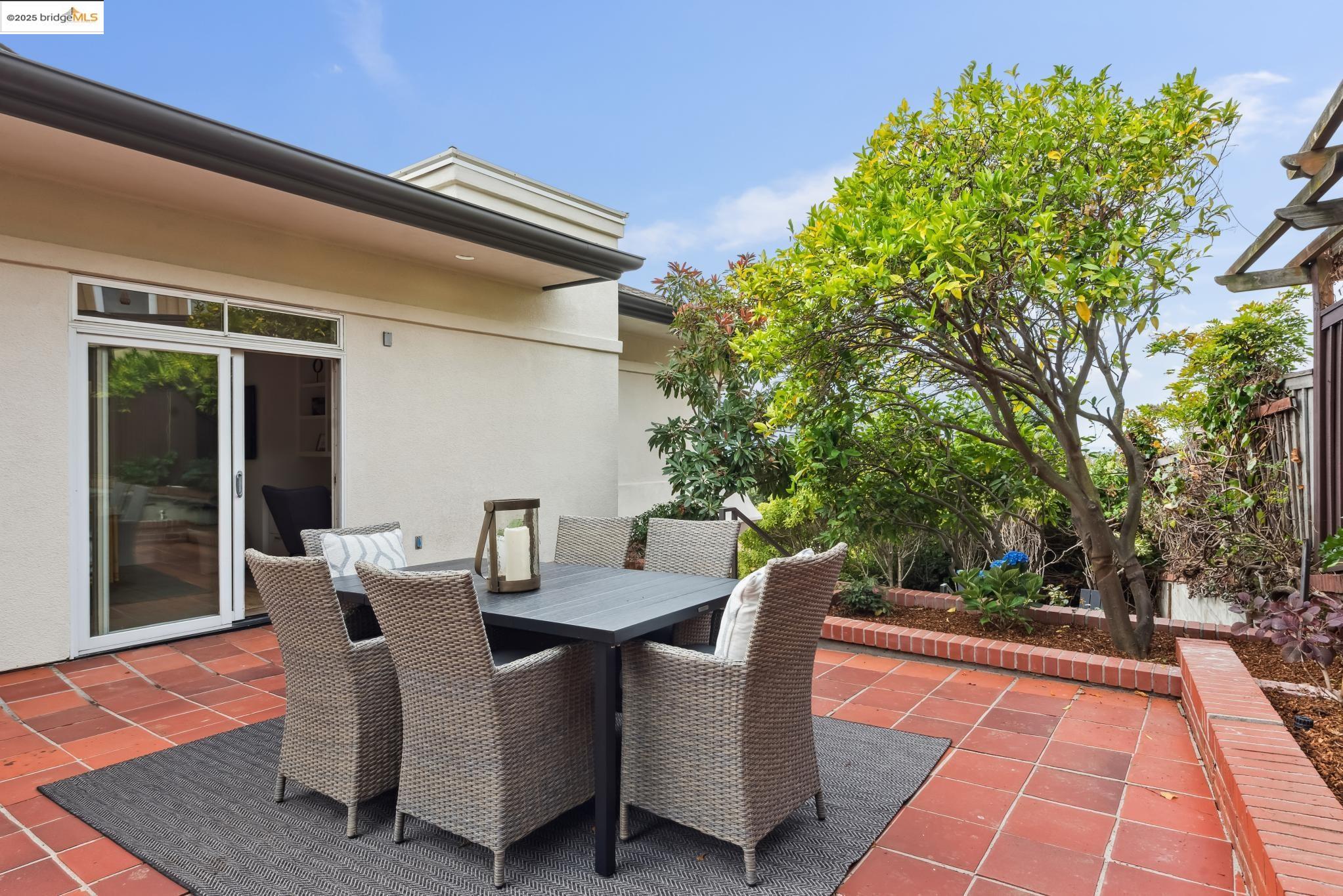 14 Contra Costa Place