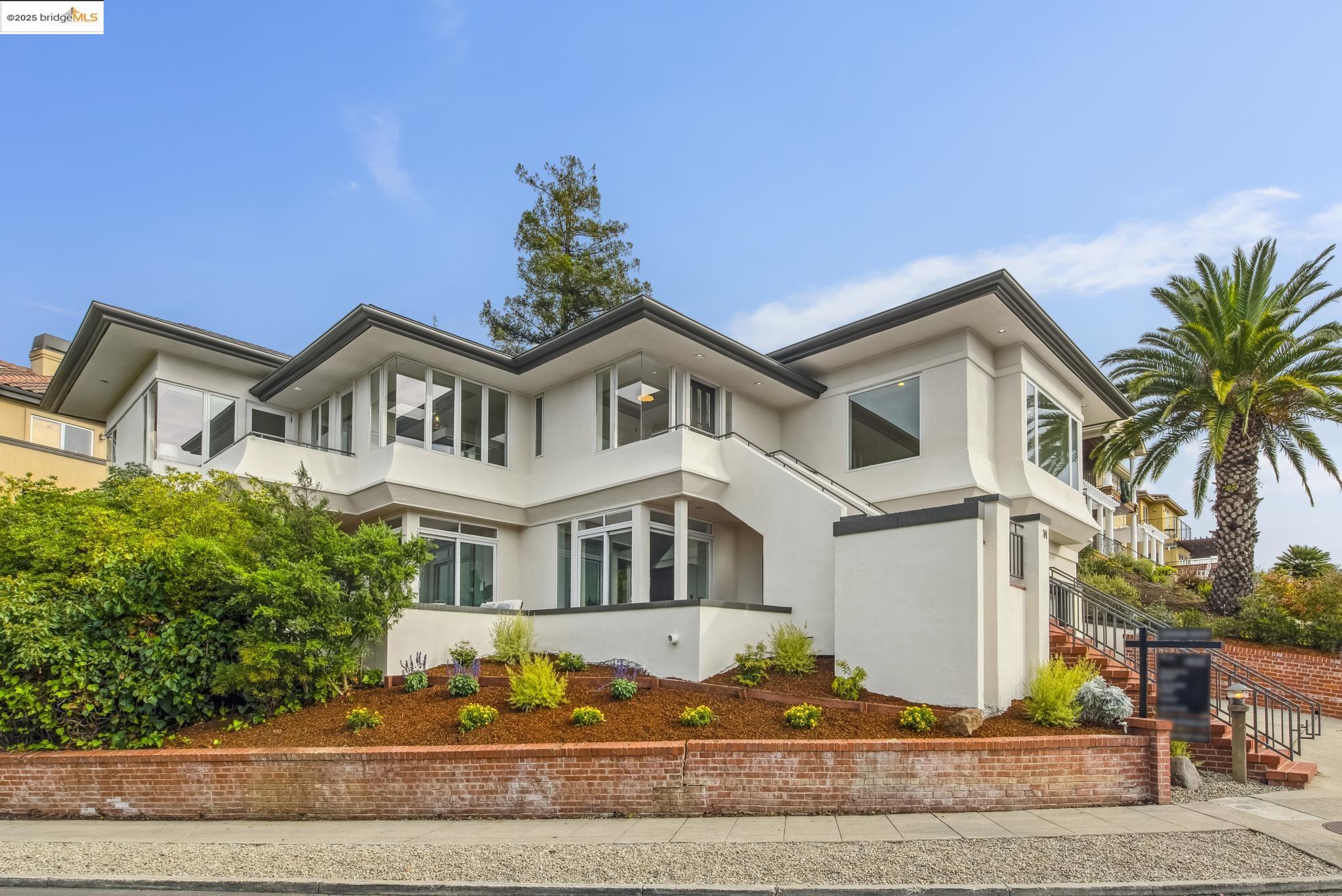 14 Contra Costa Place