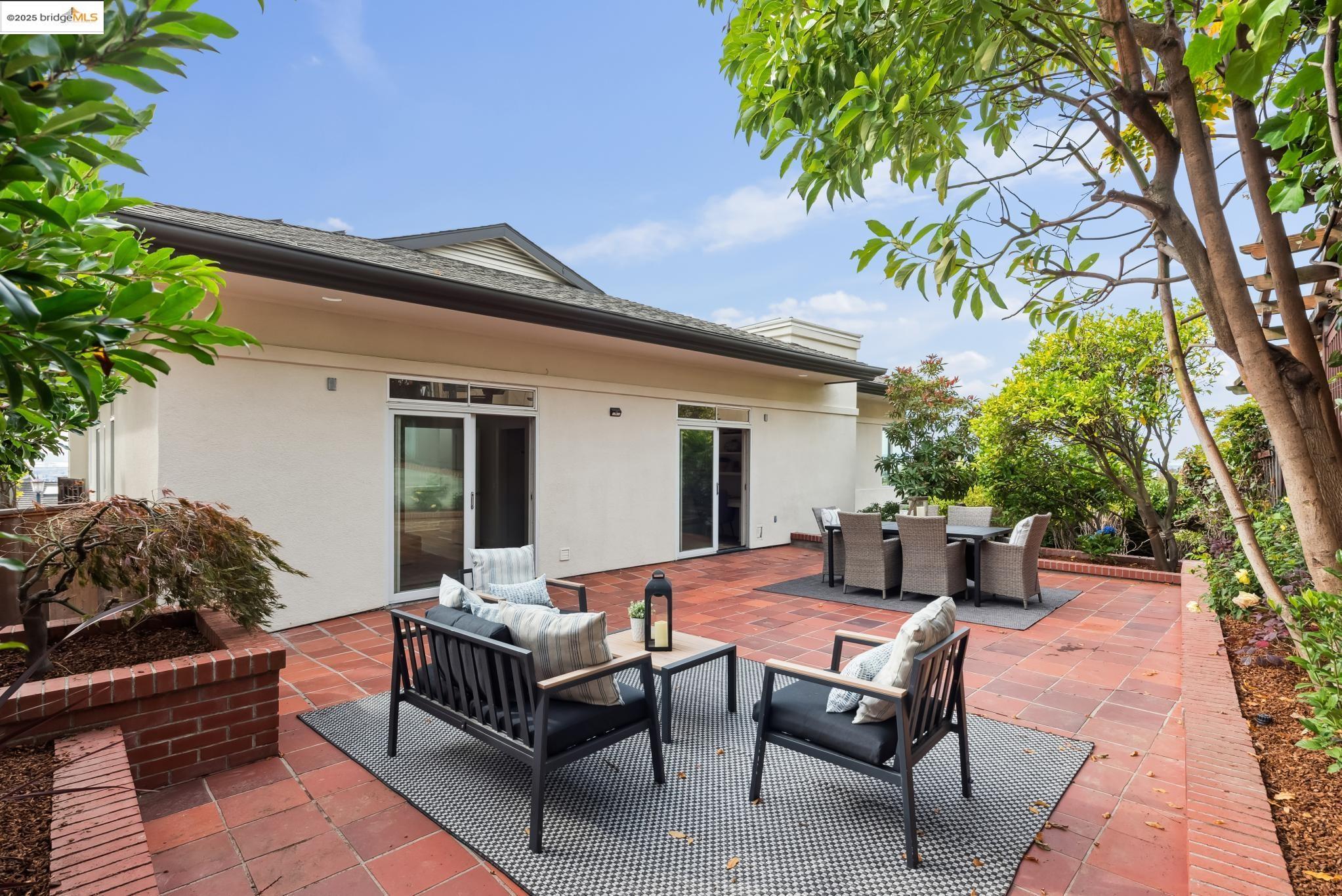 14 Contra Costa Place