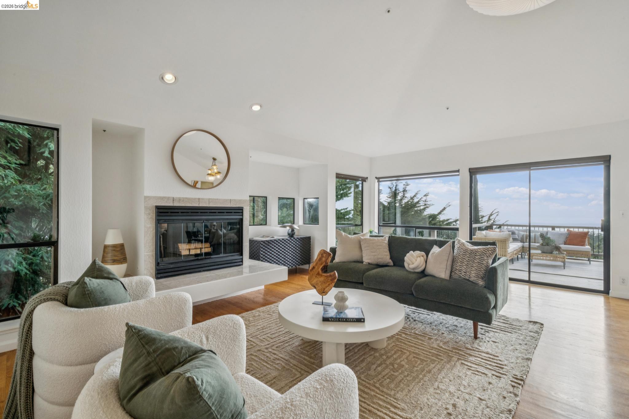 6051 Westover Dr