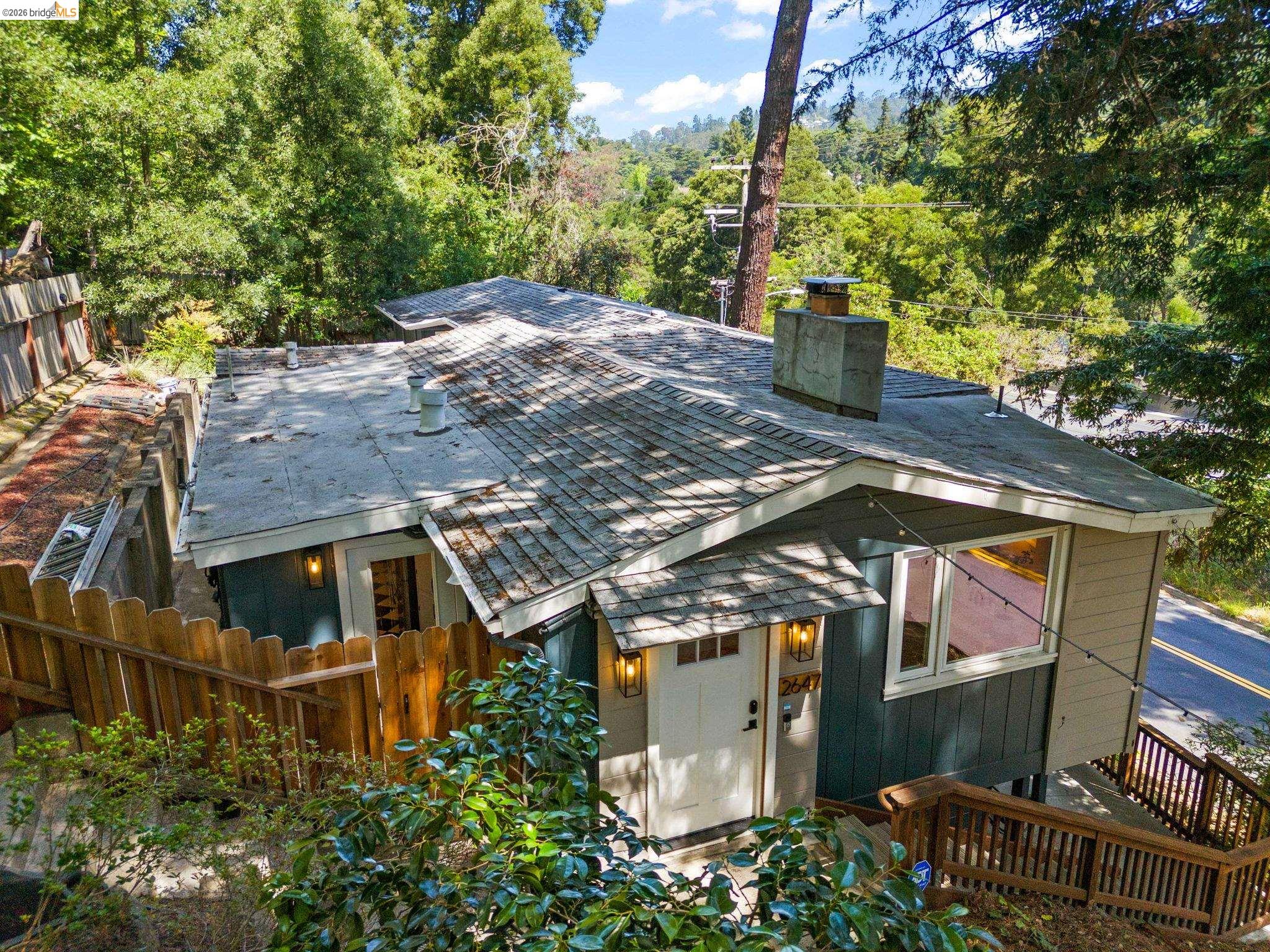 2647 Monterey Blvd