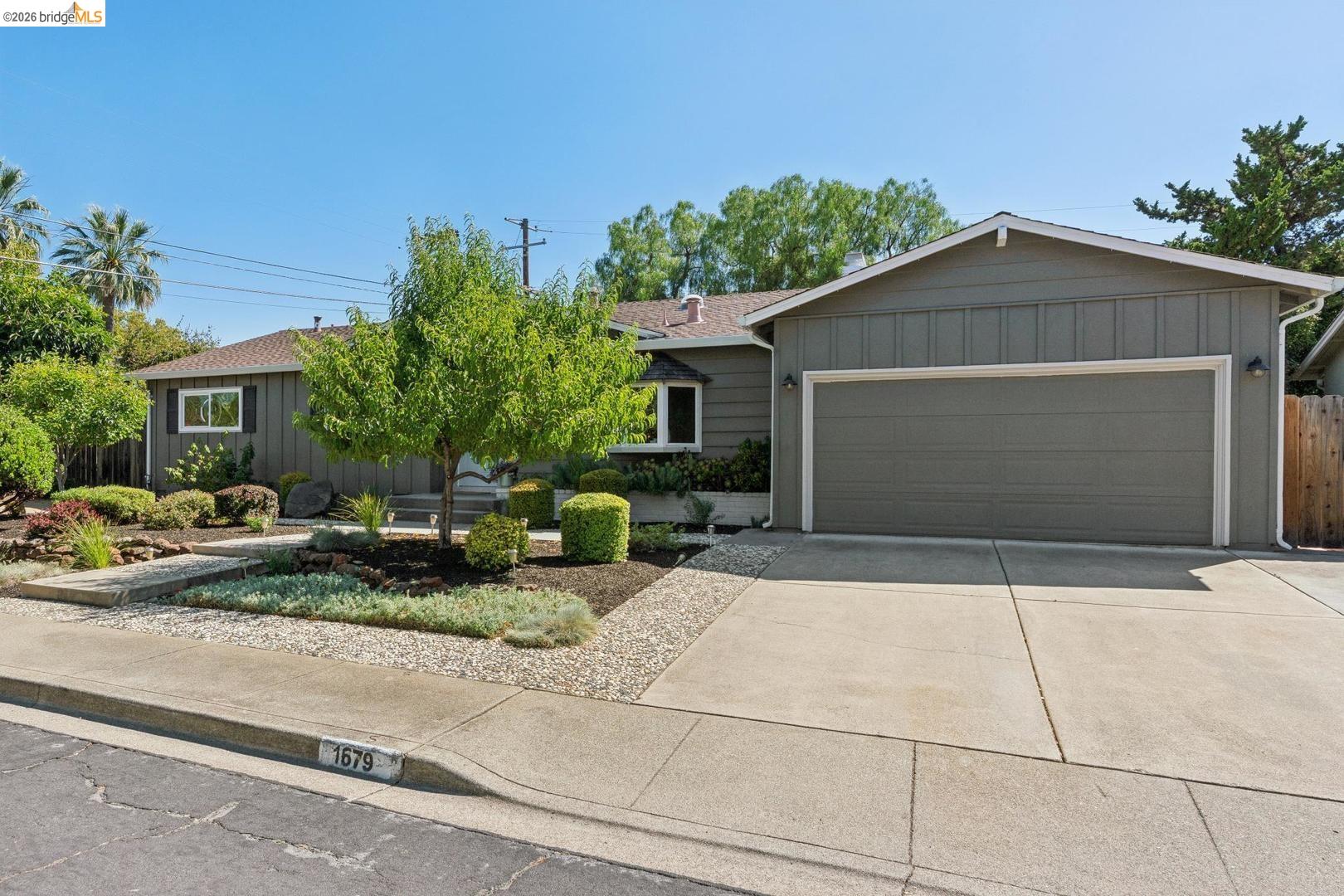 1679 Westwood DR