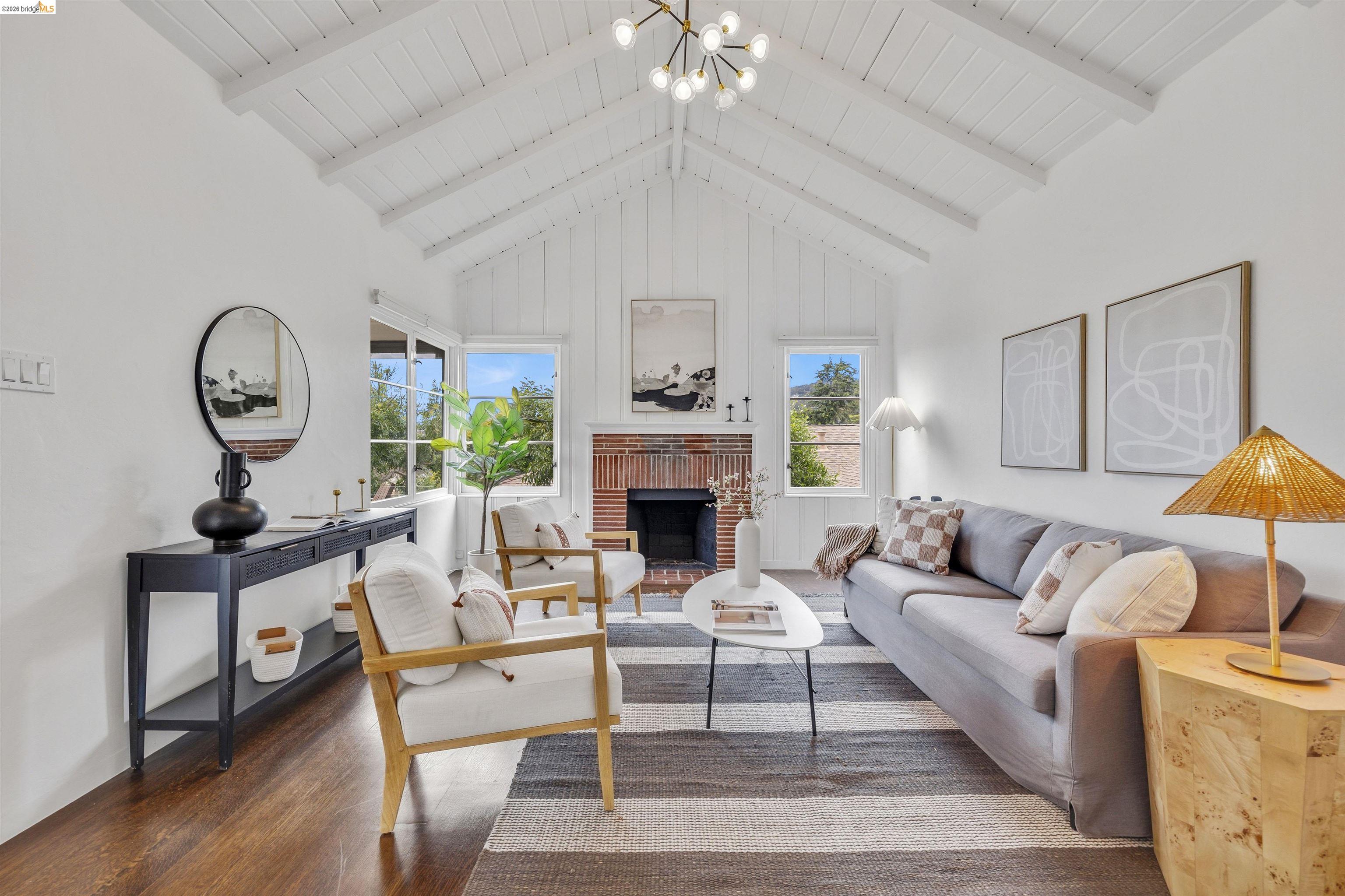 4638 Reinhardt Dr
