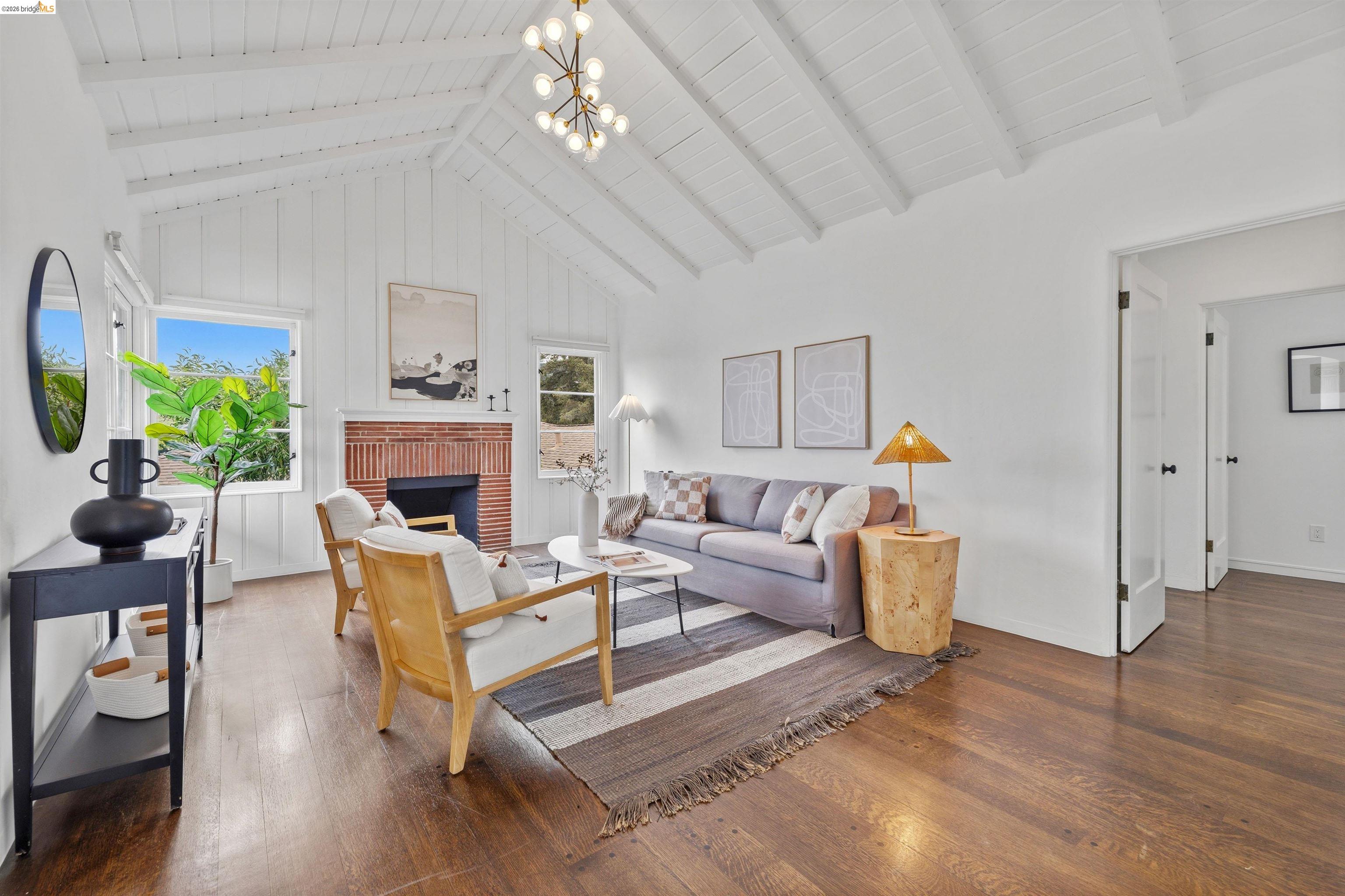 4638 Reinhardt Dr
