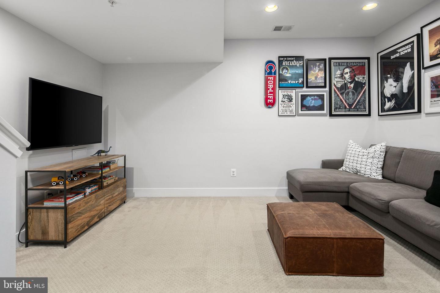 3019 Chancellors Way NE