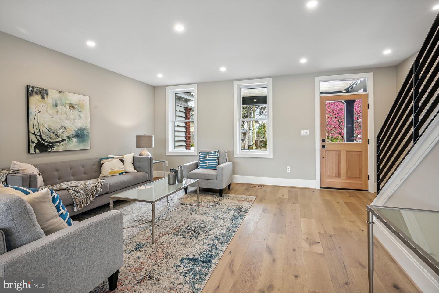 1312 Longfellow St NW