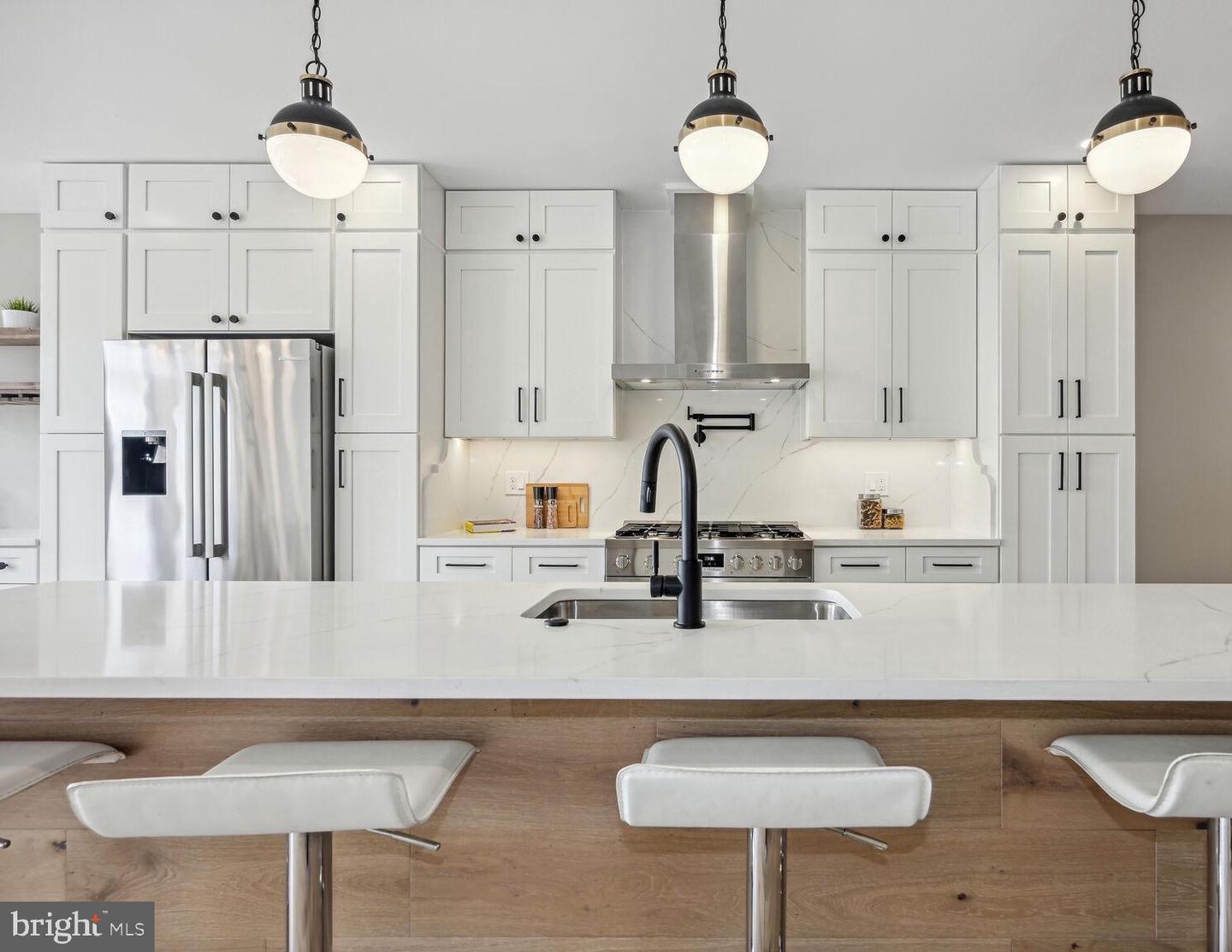 1312 Longfellow St NW