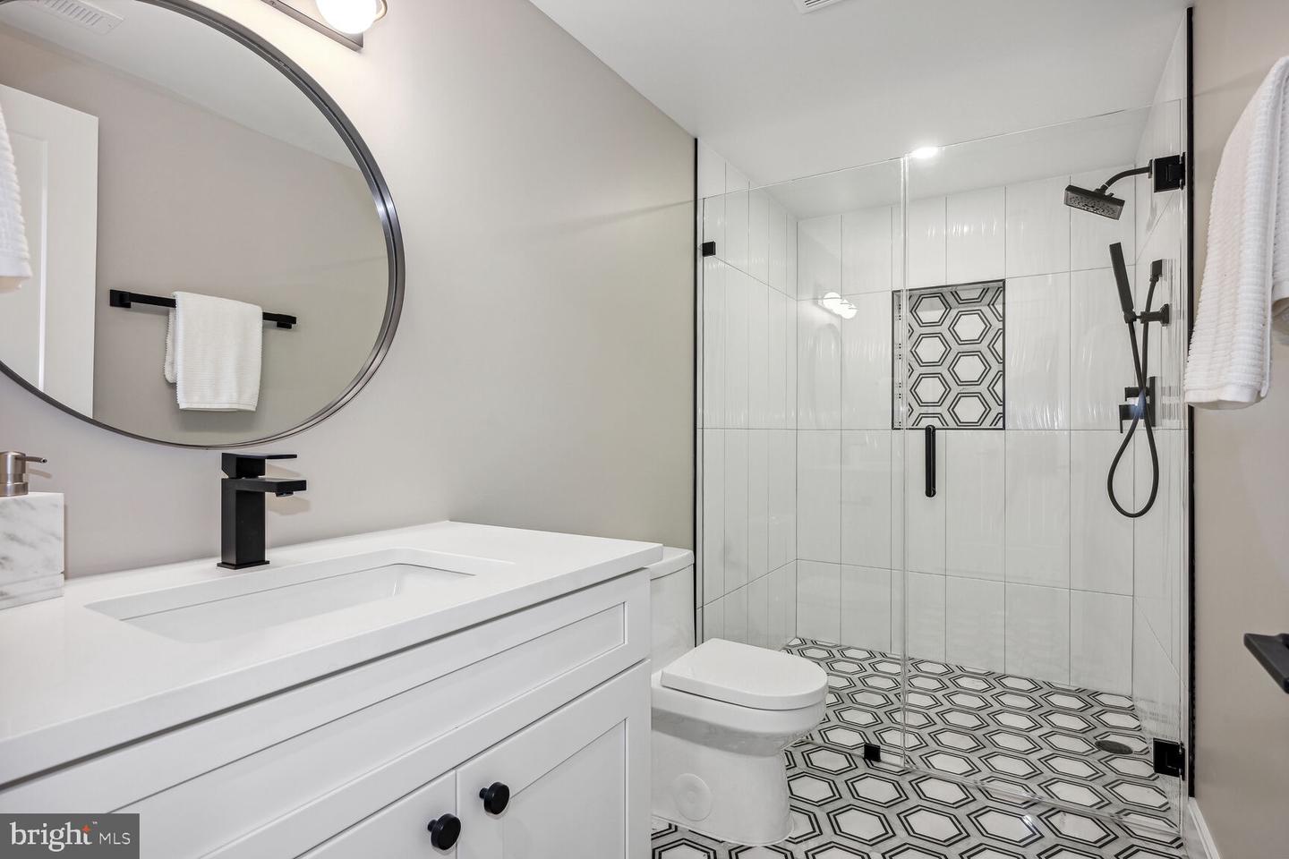 1312 Longfellow St NW