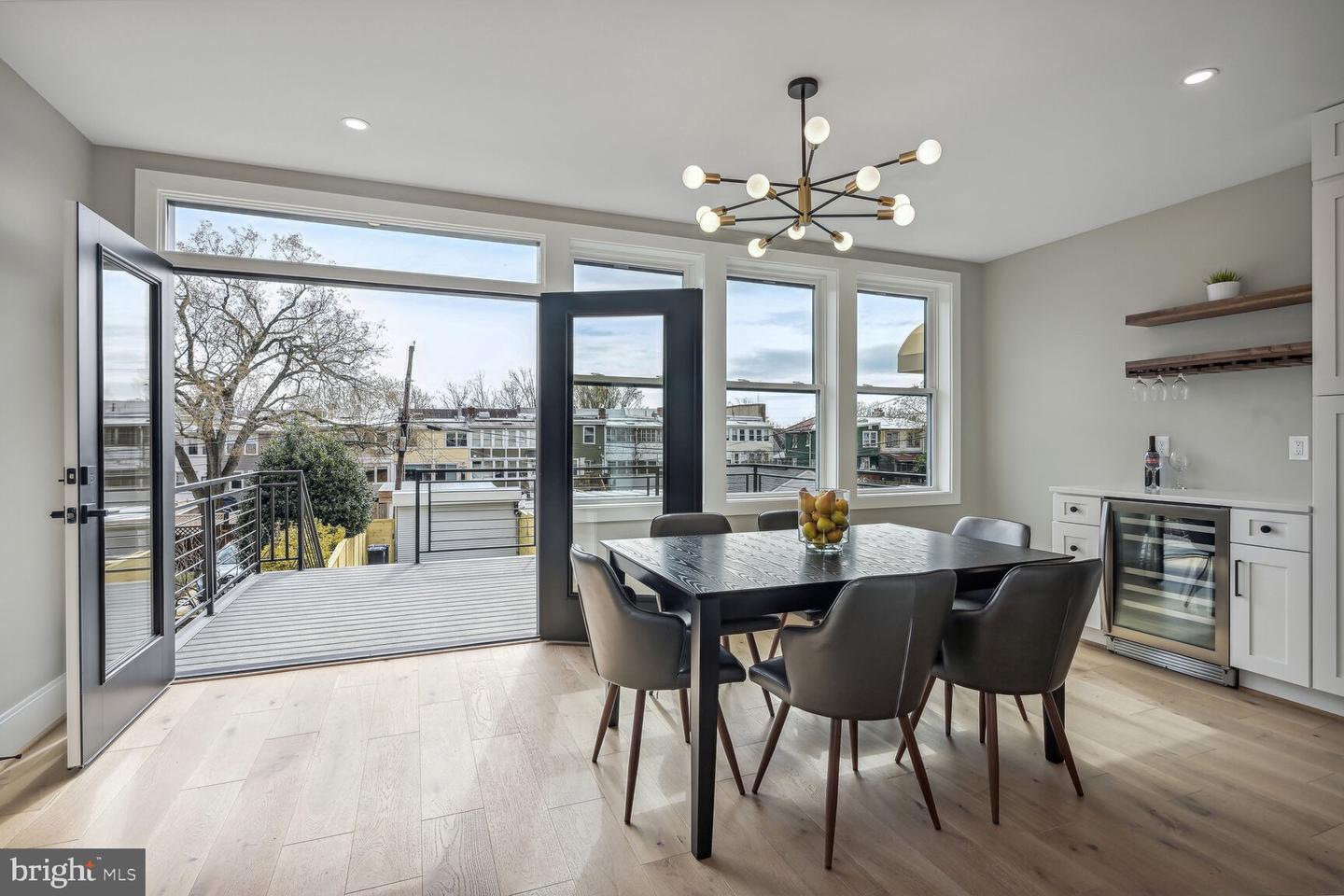 1312 Longfellow St NW