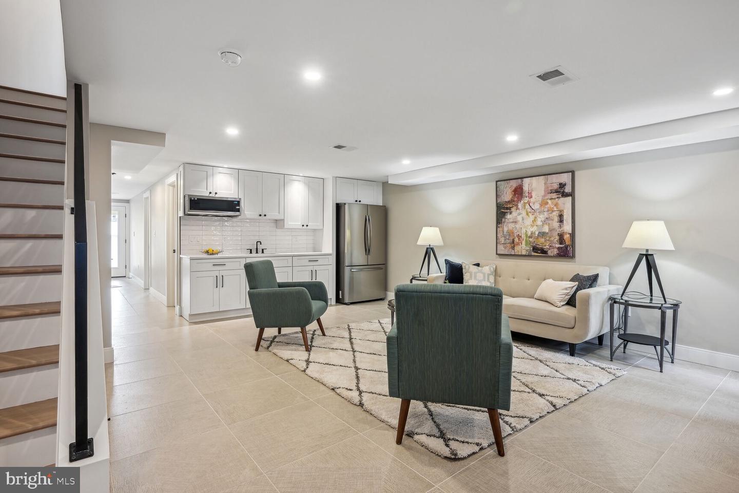 1312 Longfellow St NW