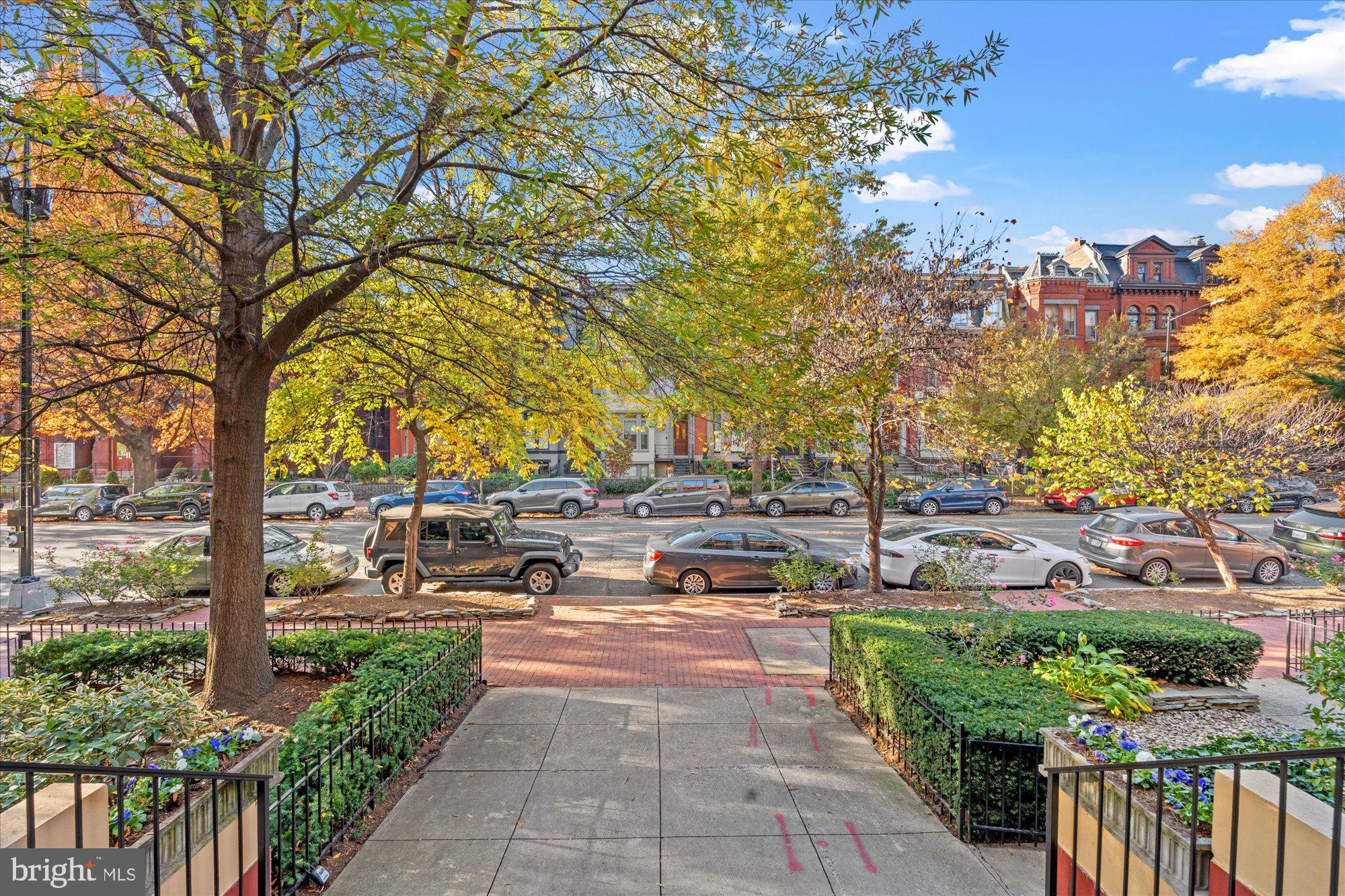 1313 Vermont Ave NW #11