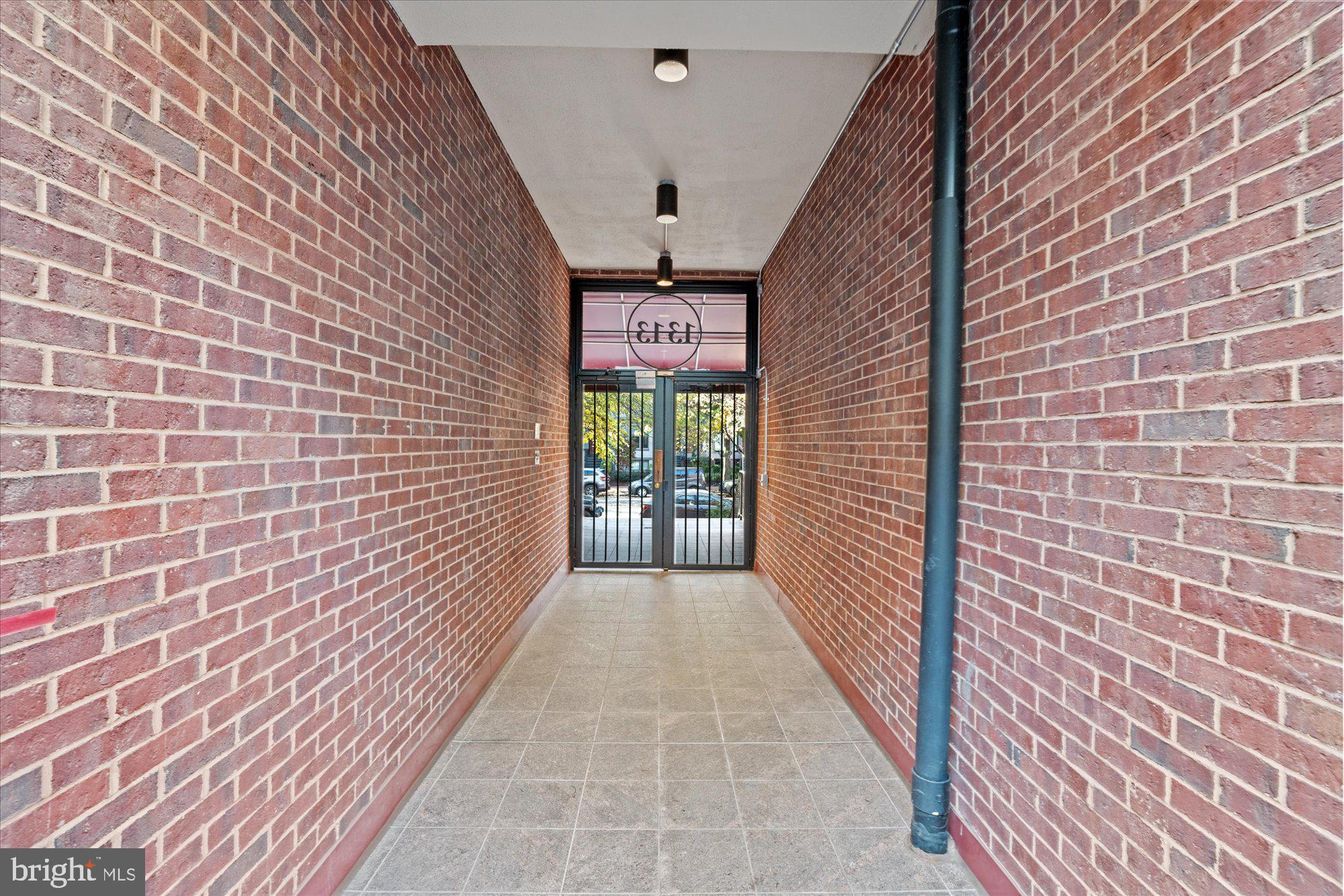 1313 Vermont Ave NW #11