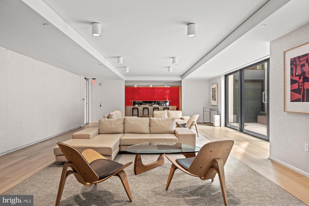 925 H ST NW #810