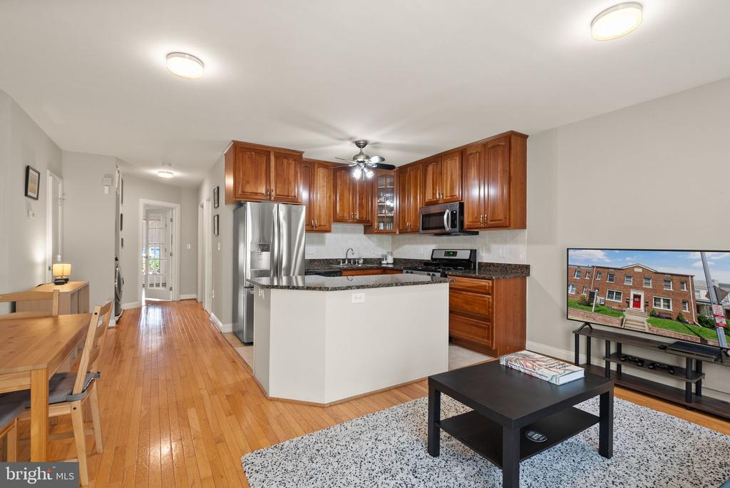 437 Manor Pl NW #2