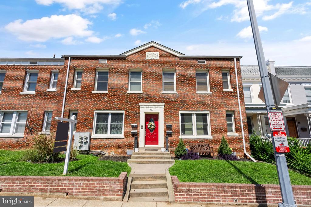 437 Manor Pl NW #2