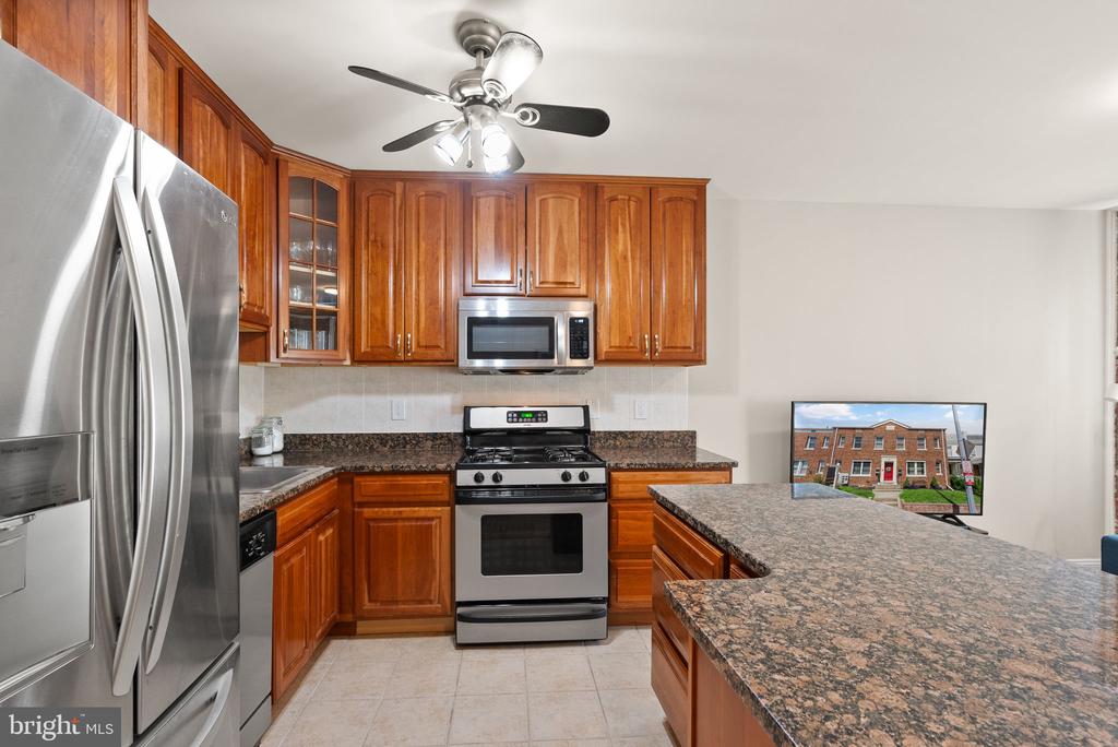 437 Manor Pl NW #2