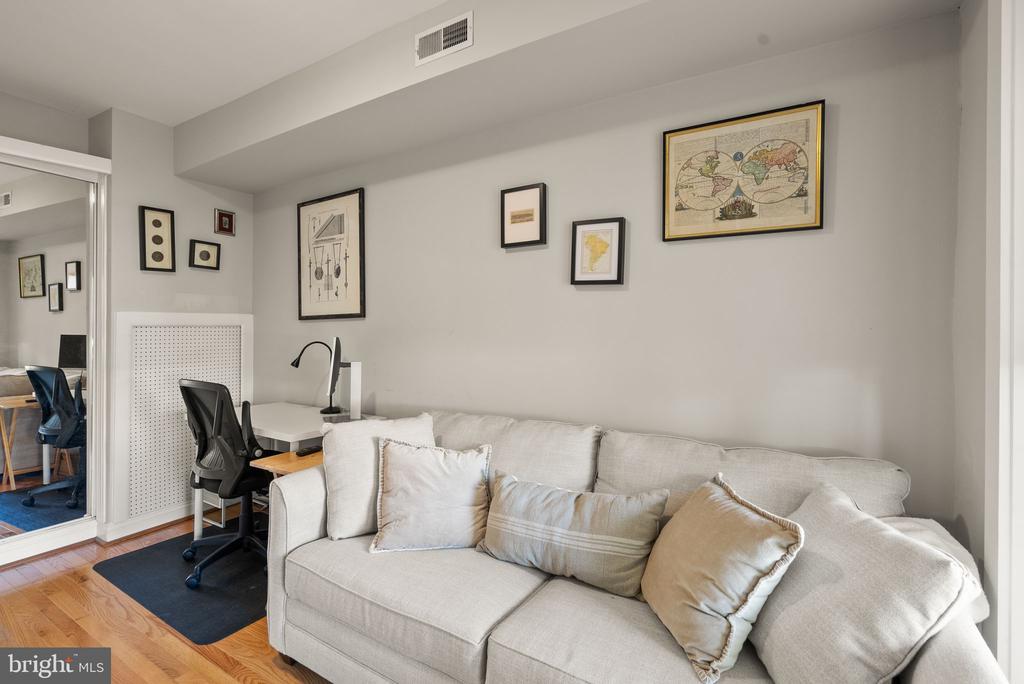 437 Manor Pl NW #2