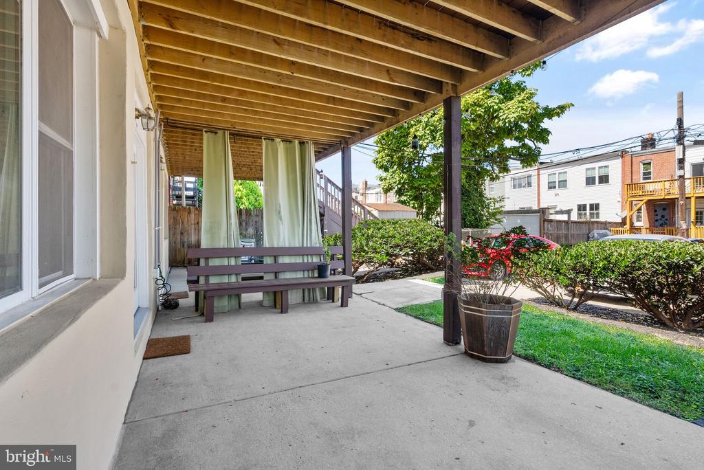 437 Manor Pl NW #2