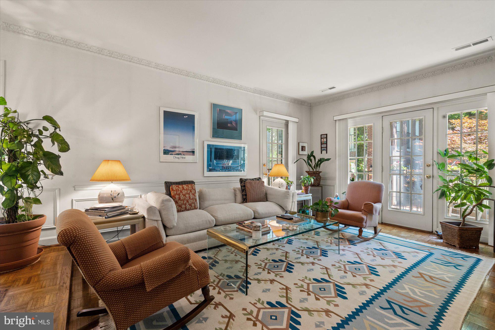 4625 1/2 MacArthur Blvd NW #B