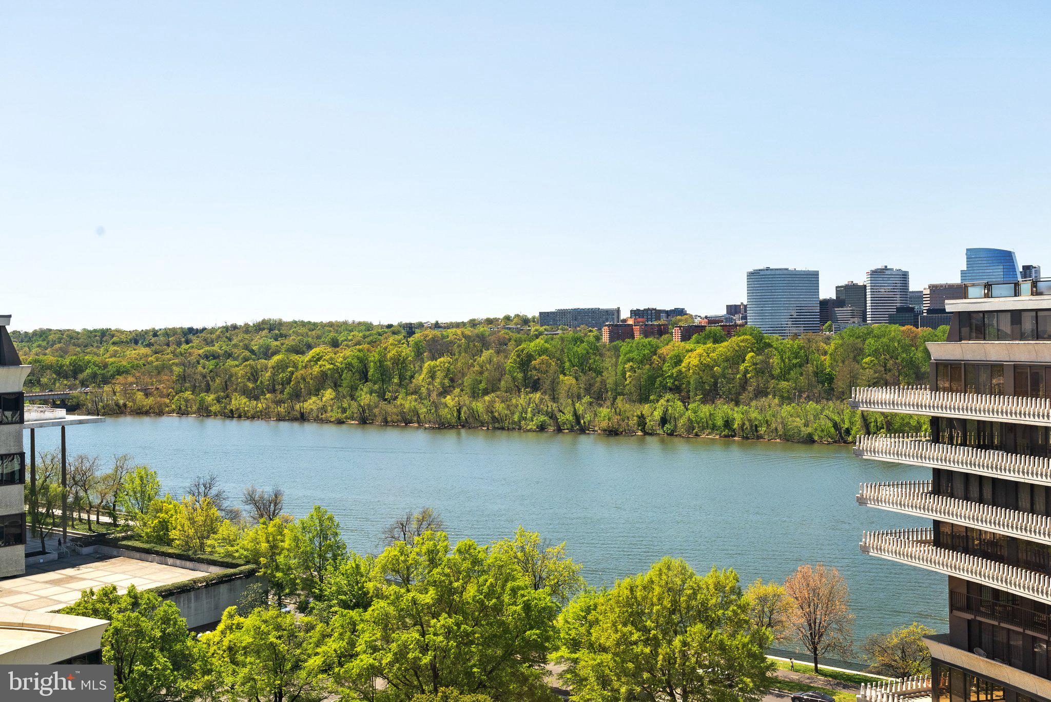 700 New Hampshire Ave NW #1518