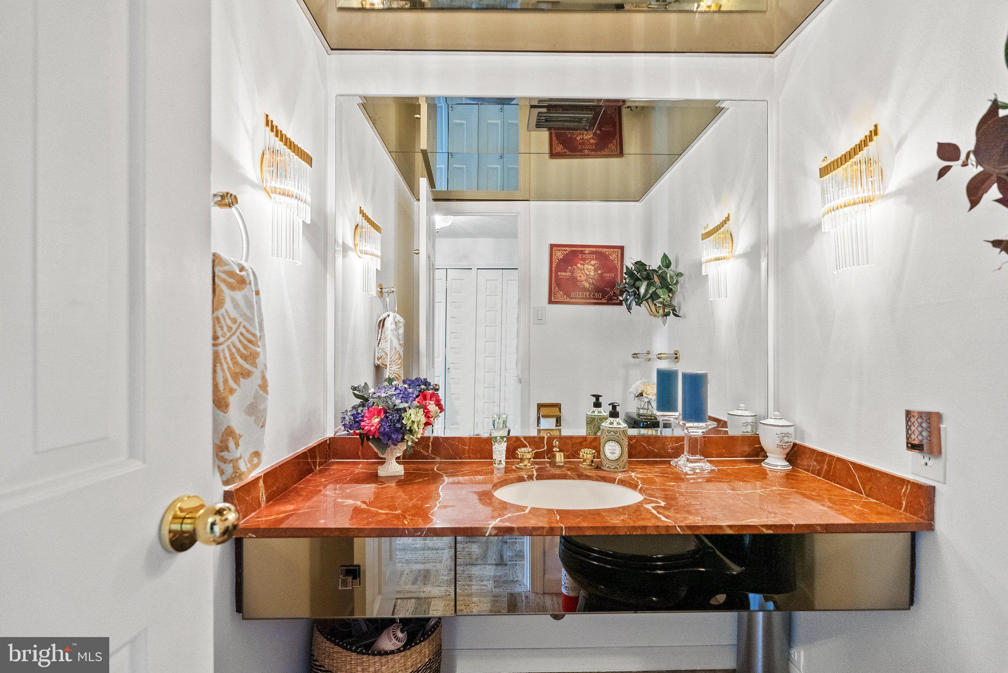 700 New Hampshire Ave NW #1518