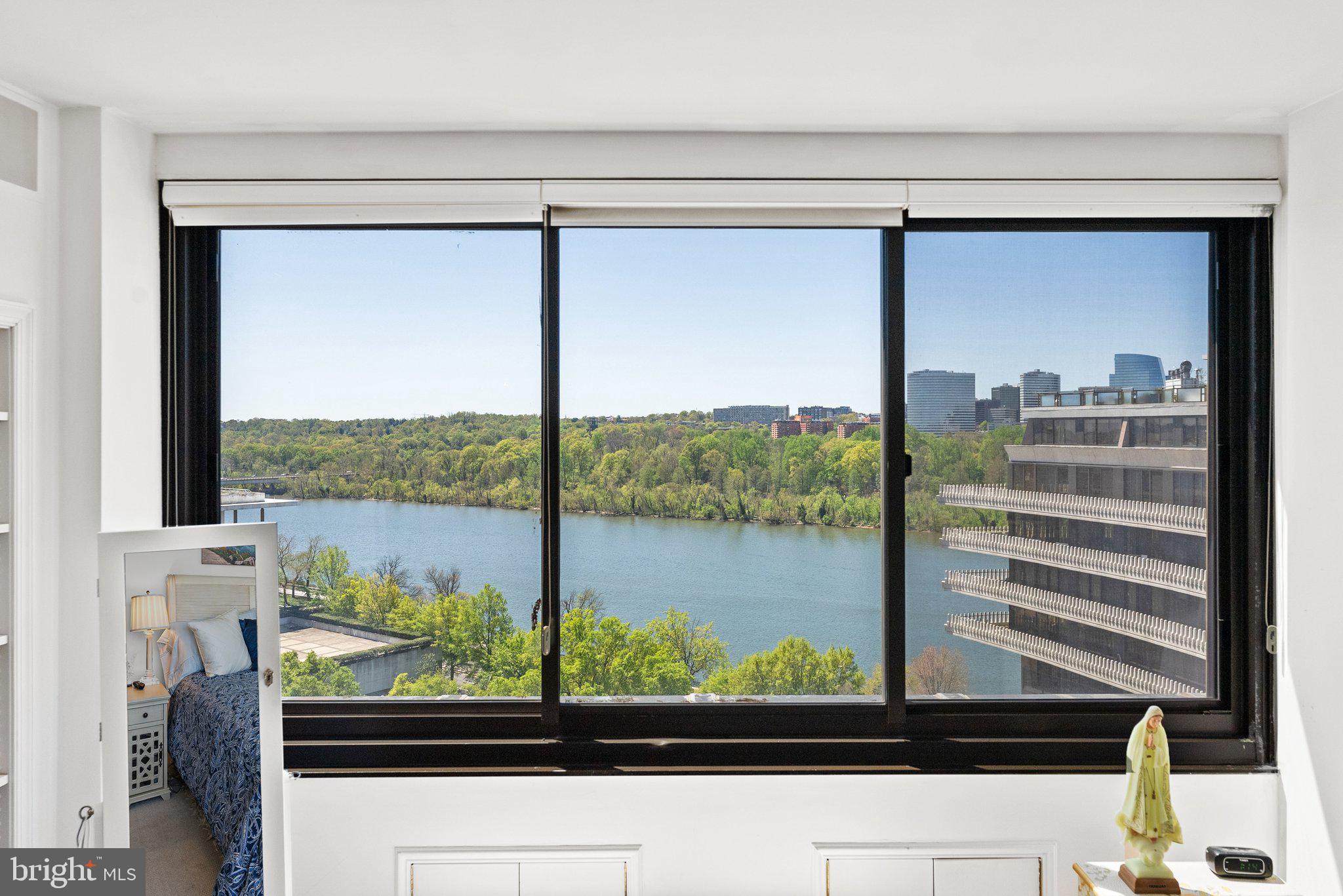 700 New Hampshire Ave NW #1518