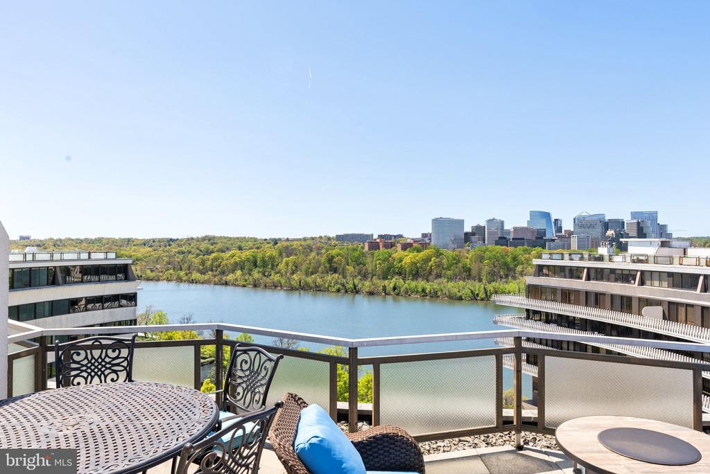 700 New Hampshire Ave NW #1518