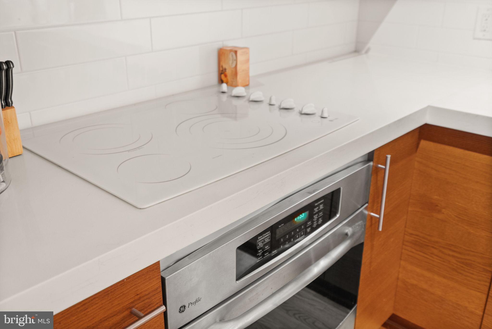 3267 Sutton Pl NW #C