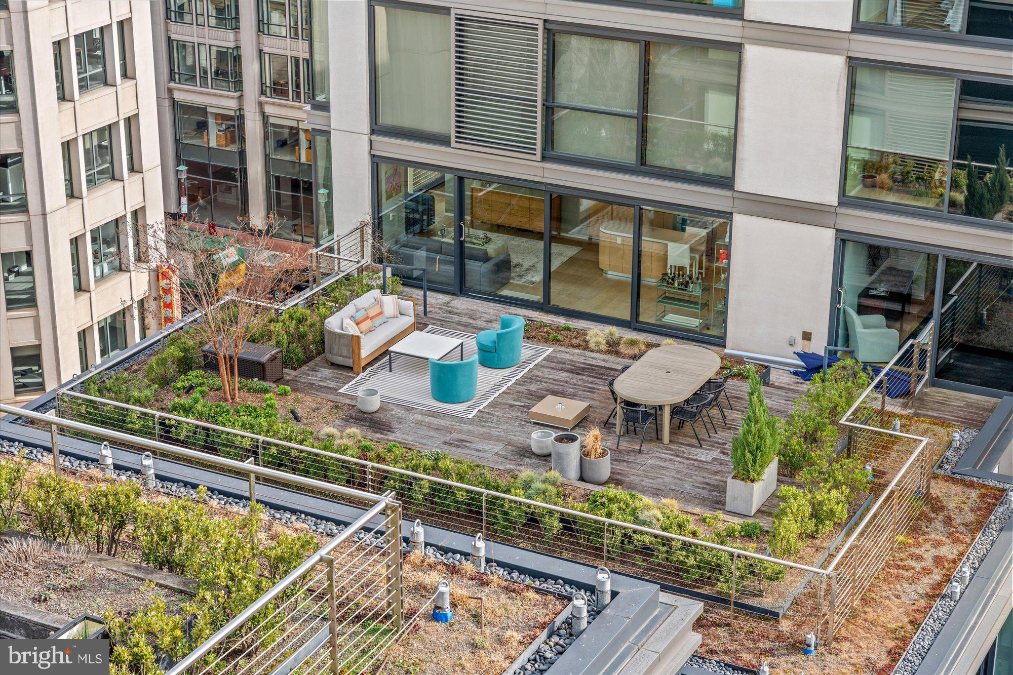 925 H St NW #810