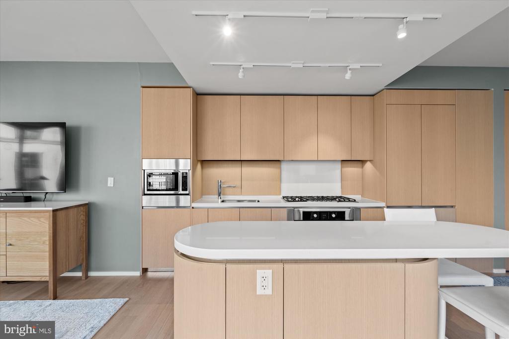 925 H St NW #810