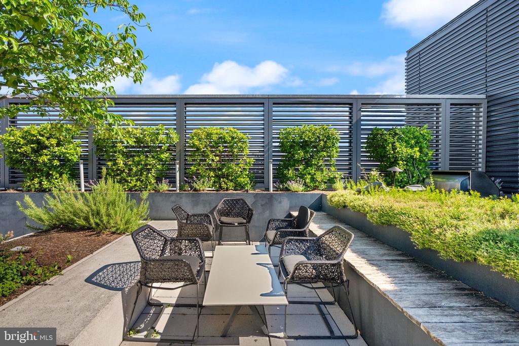 925 H St NW #810