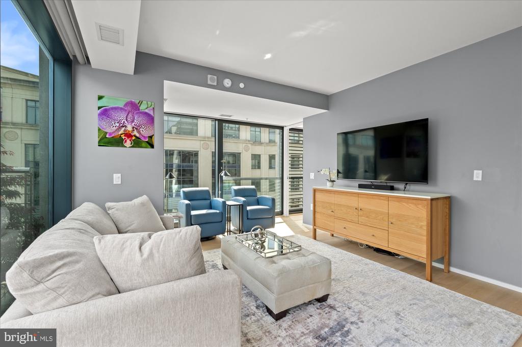 925 H St NW #810