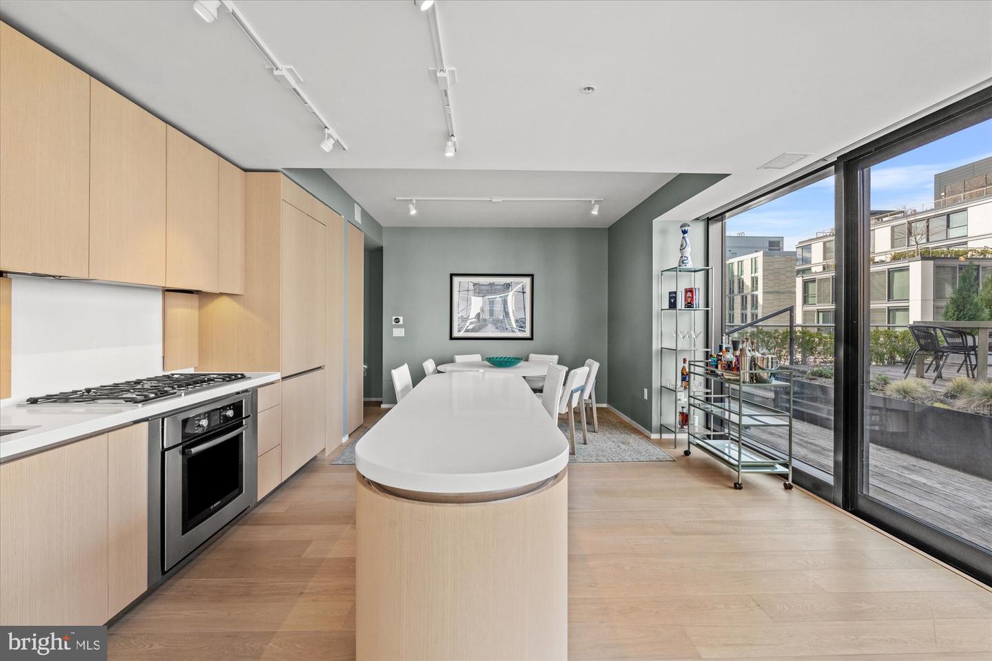 925 H ST NW #810